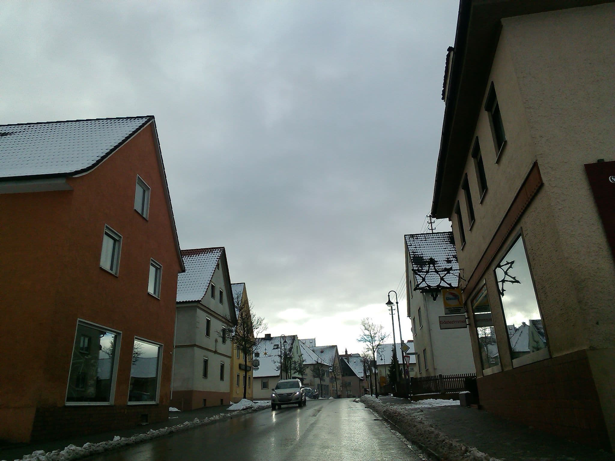 Street view near Gästehaus Kranzfelder, Zusmarshausen — © maturion (CC BY-SA · Mapillary)