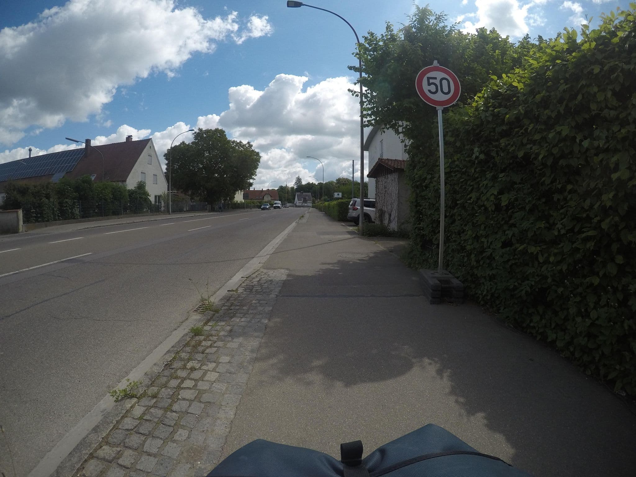Street view near Hotel Kannenkeller Lauingen, Lauingen — © mfa (CC BY-SA · Mapillary)