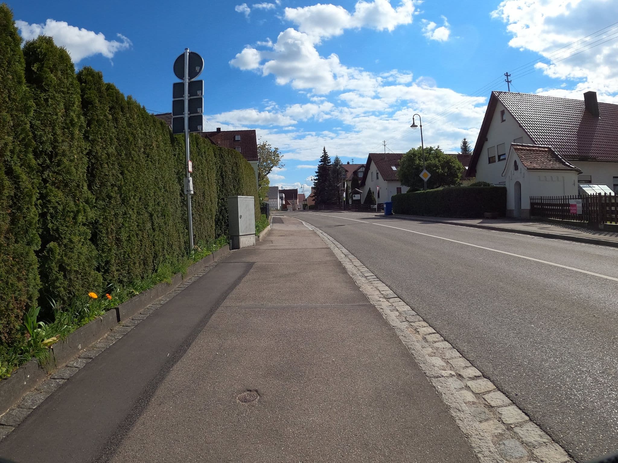 Street view near Leybrand-Mayer Jutta Gästehaus, Bubesheim — © looniverse (CC BY-SA · Mapillary)