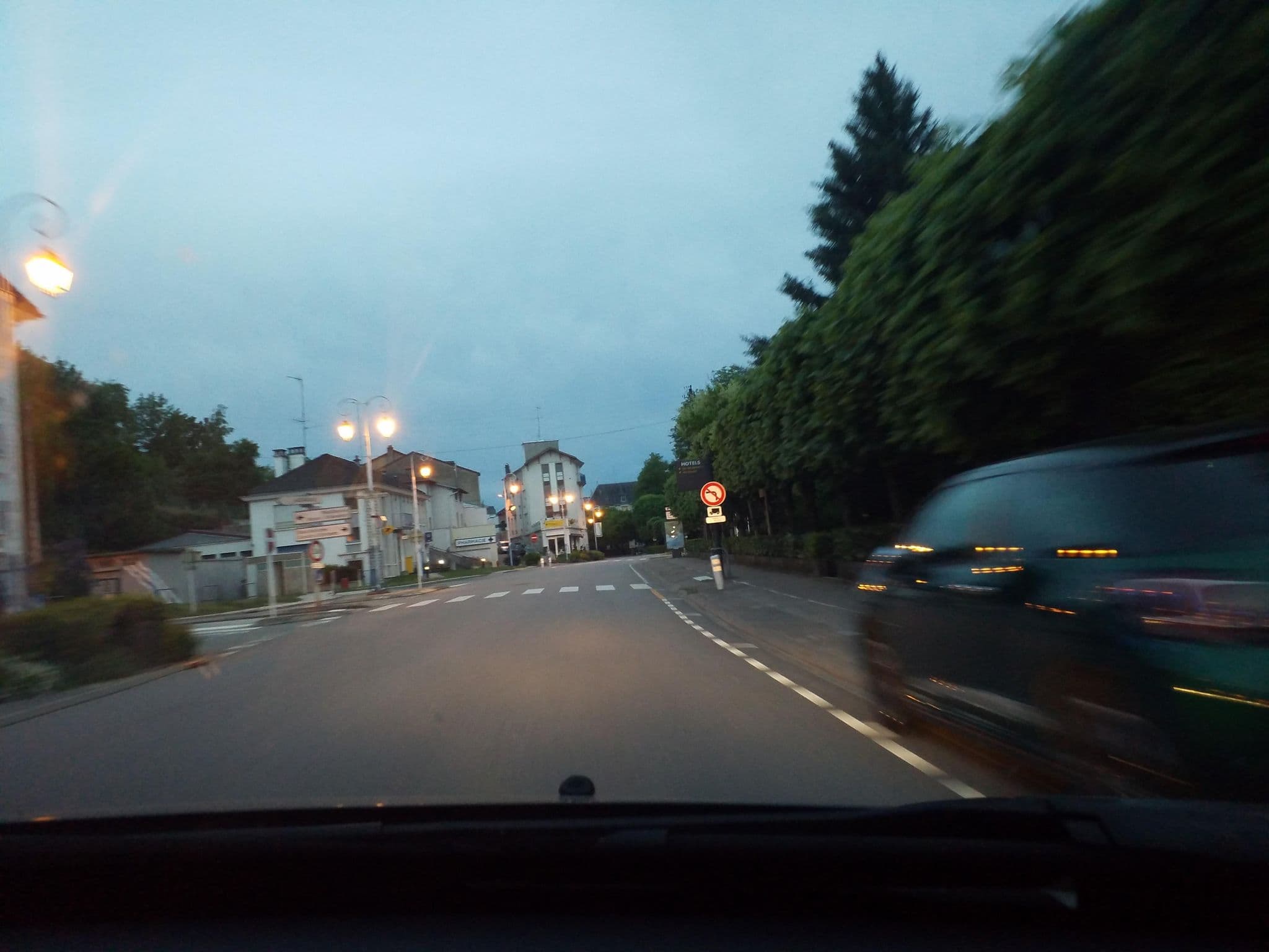 Street view near Hôtel des Vosges, Contrexéville — © mapillareur (CC BY-SA · Mapillary)