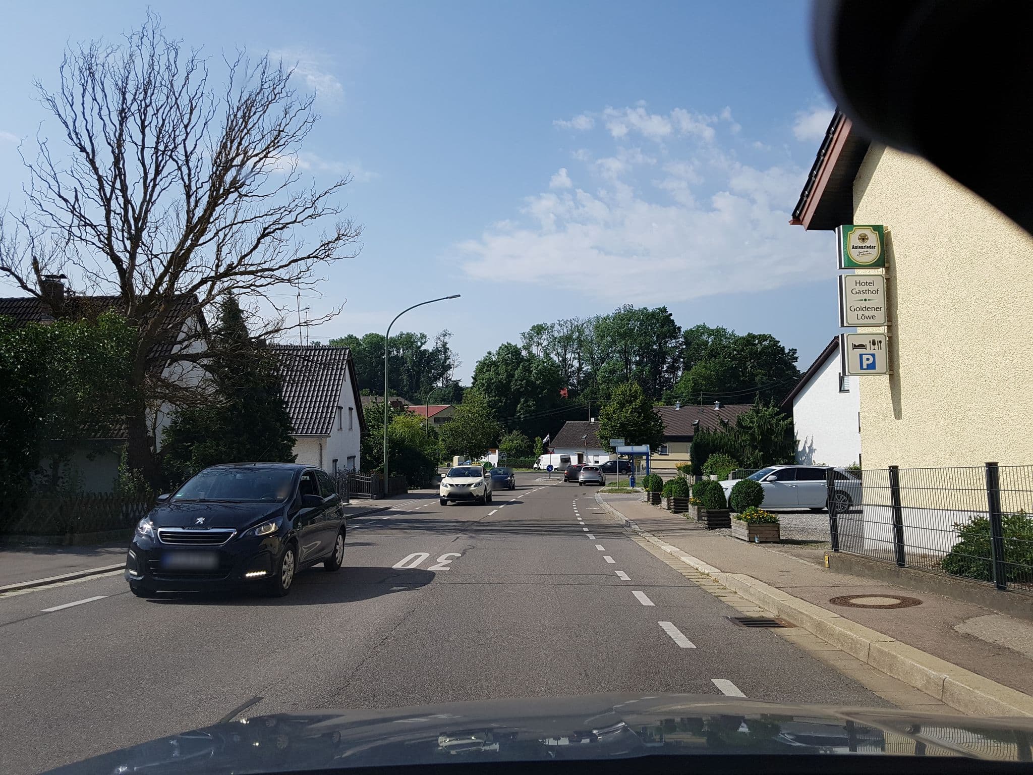 Street view near Hotel Gasthof Goldener Löwe Günzburg, Günzburg — © dsmm (CC BY-SA · Mapillary)