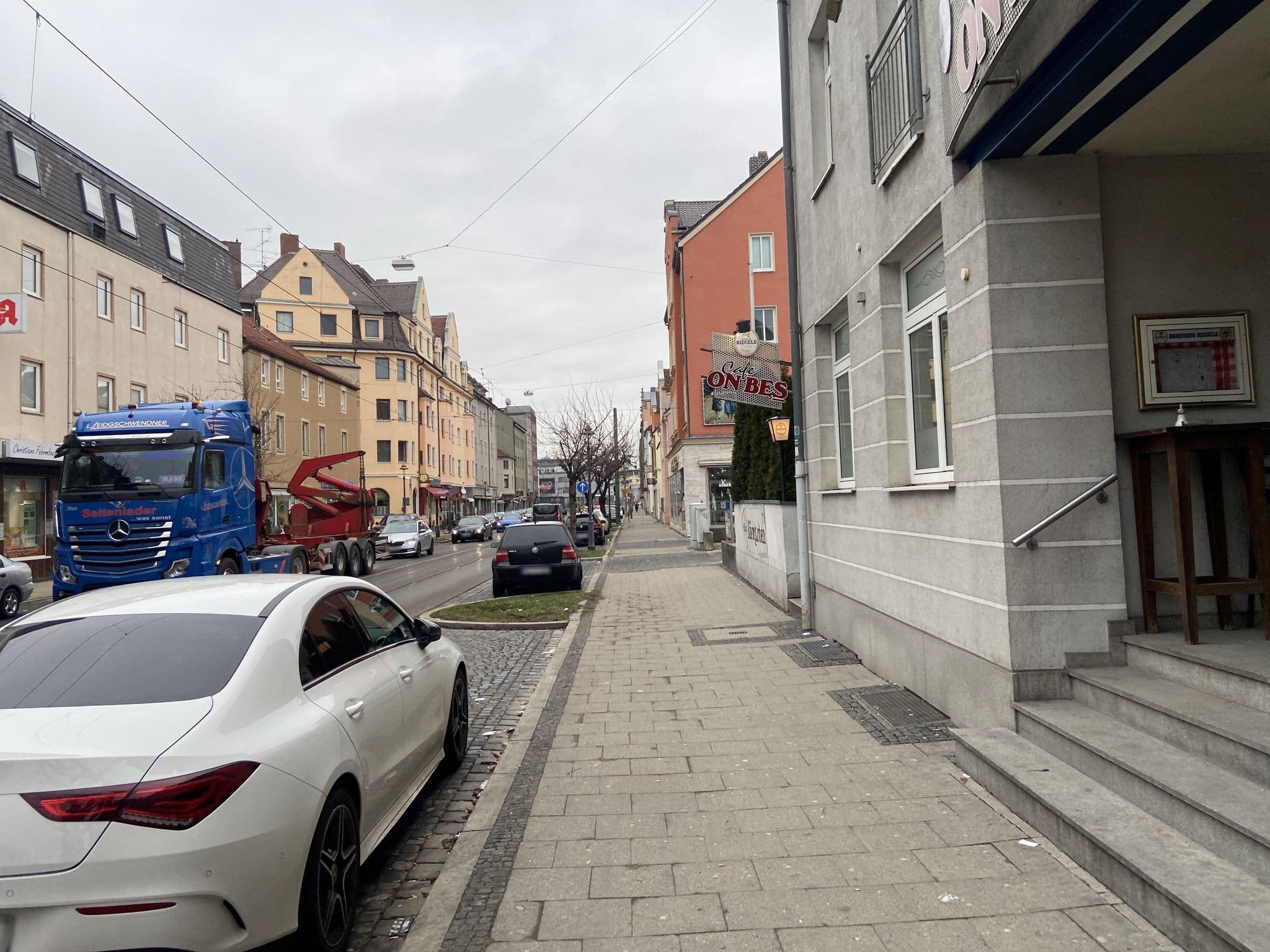 Street view near SIA - Sozialpädagogisches Institut der Augsburger Lehmbaugruppe, Augsburg — © gokulgopan (CC BY-SA · Mapillary)