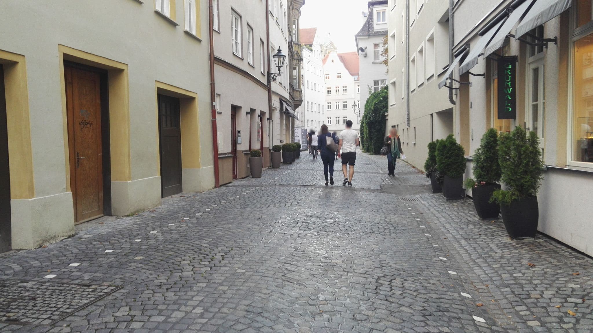 Street view near Wohnung Mit Altstadt-Charme, Augsburg — © aceini (CC BY-SA · Mapillary)