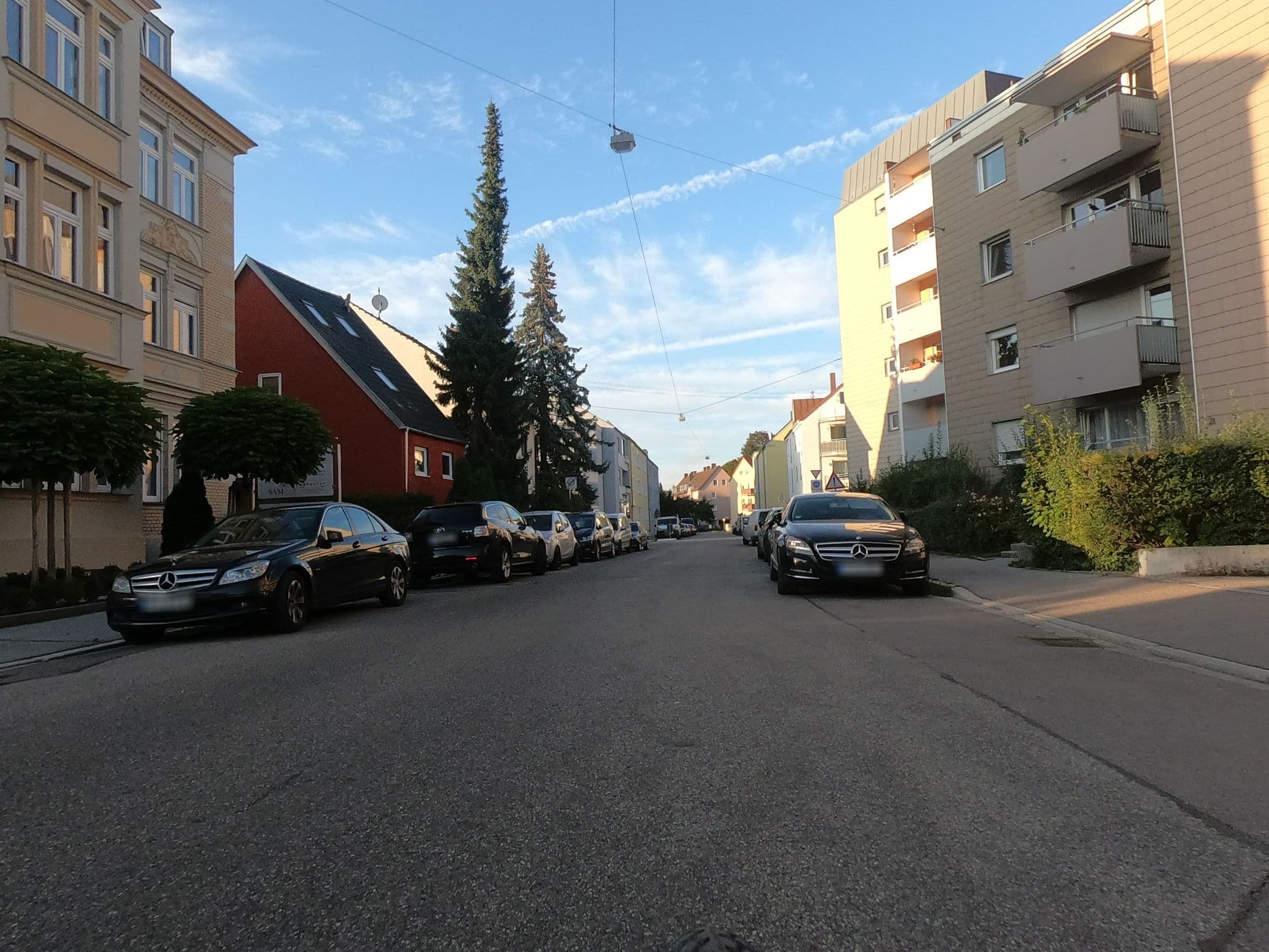 Street view near Modern Apartment, Stadtbergen — © ascomycota (CC BY-SA · Mapillary)