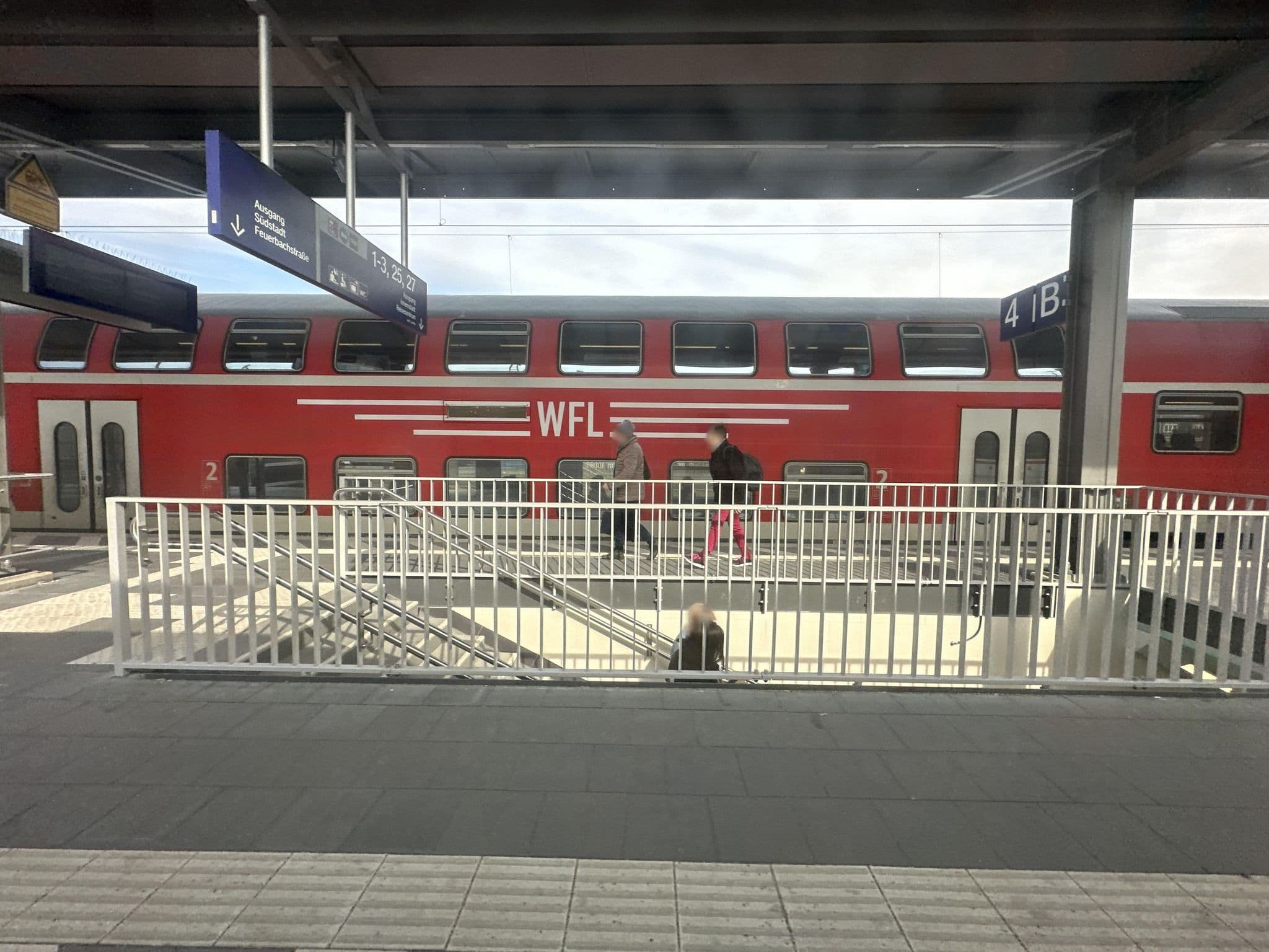 Street view near Harry 's Hotel, Ansbach — © quickness805 (CC BY-SA · Mapillary)