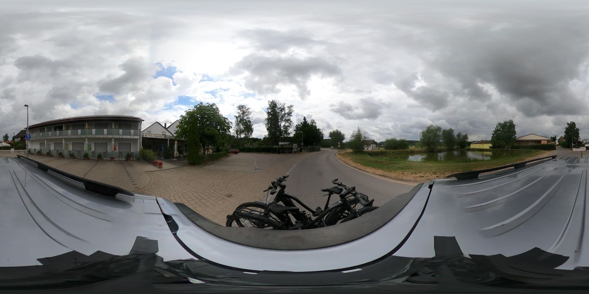 Street view near Gasthaus Pension Rezatgrund, Windsbach — © Mobilitaetswerk (CC BY-SA · Mapillary)