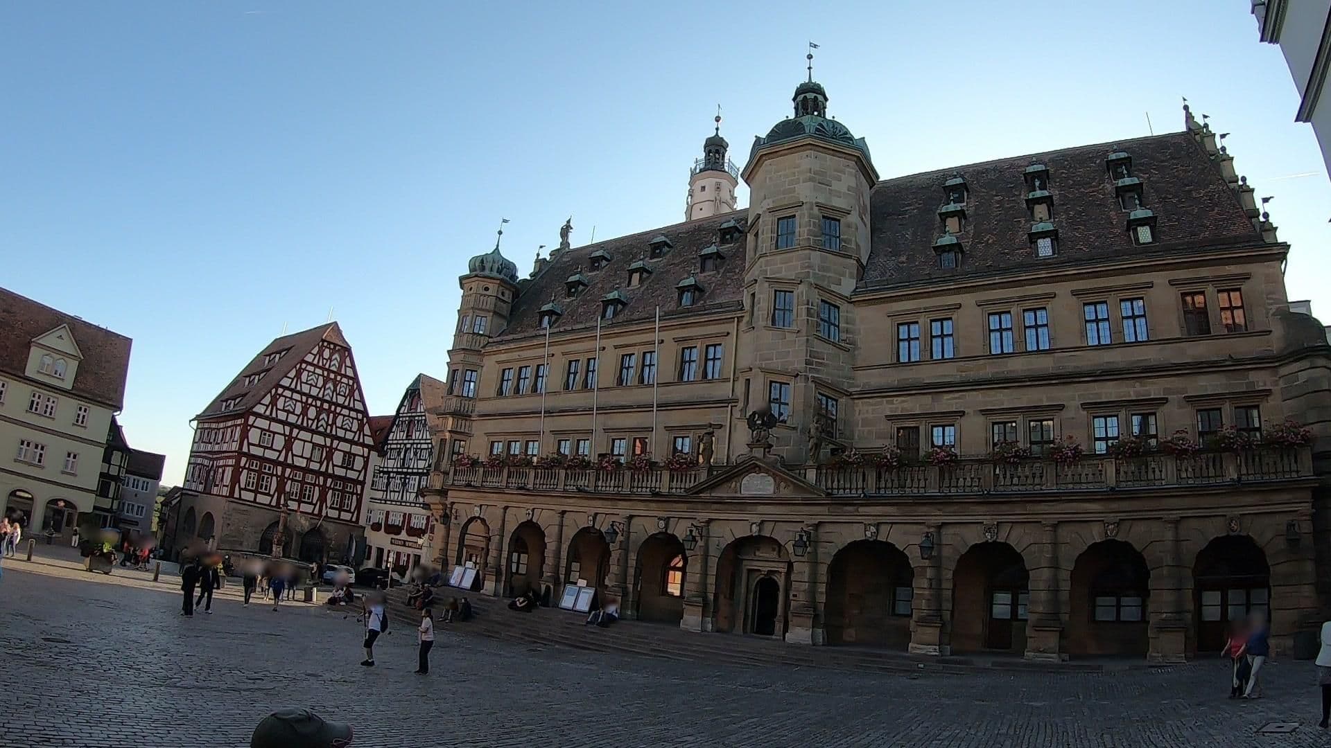Street view near Gasthof Marktplatz, Rothenburg ob der Tauber — © vinisa (CC BY-SA · Mapillary)
