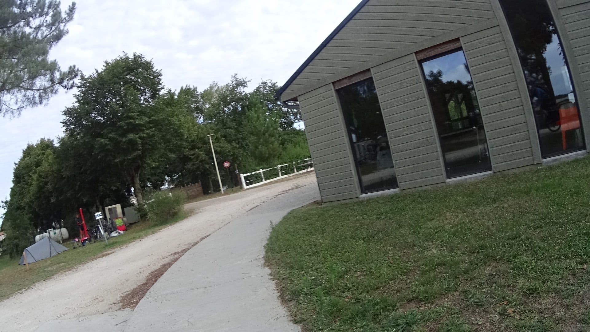 Street view near Camping de la Maltournée, Châteauneuf-sur-Loire — © ramap (CC BY-SA · Mapillary)