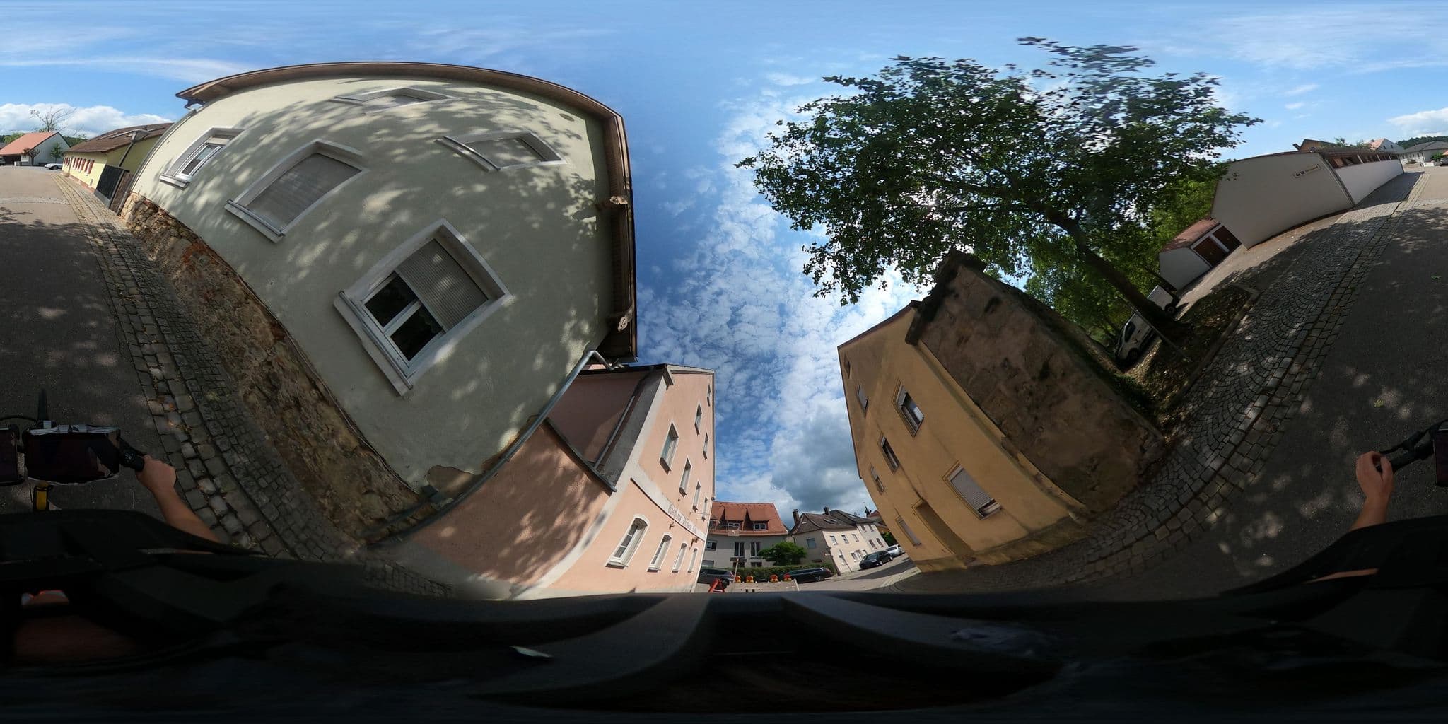 Street view near Gasthaus Weisses Ross, Wassertrüdingen — © Mobilitaetswerk (CC BY-SA · Mapillary)