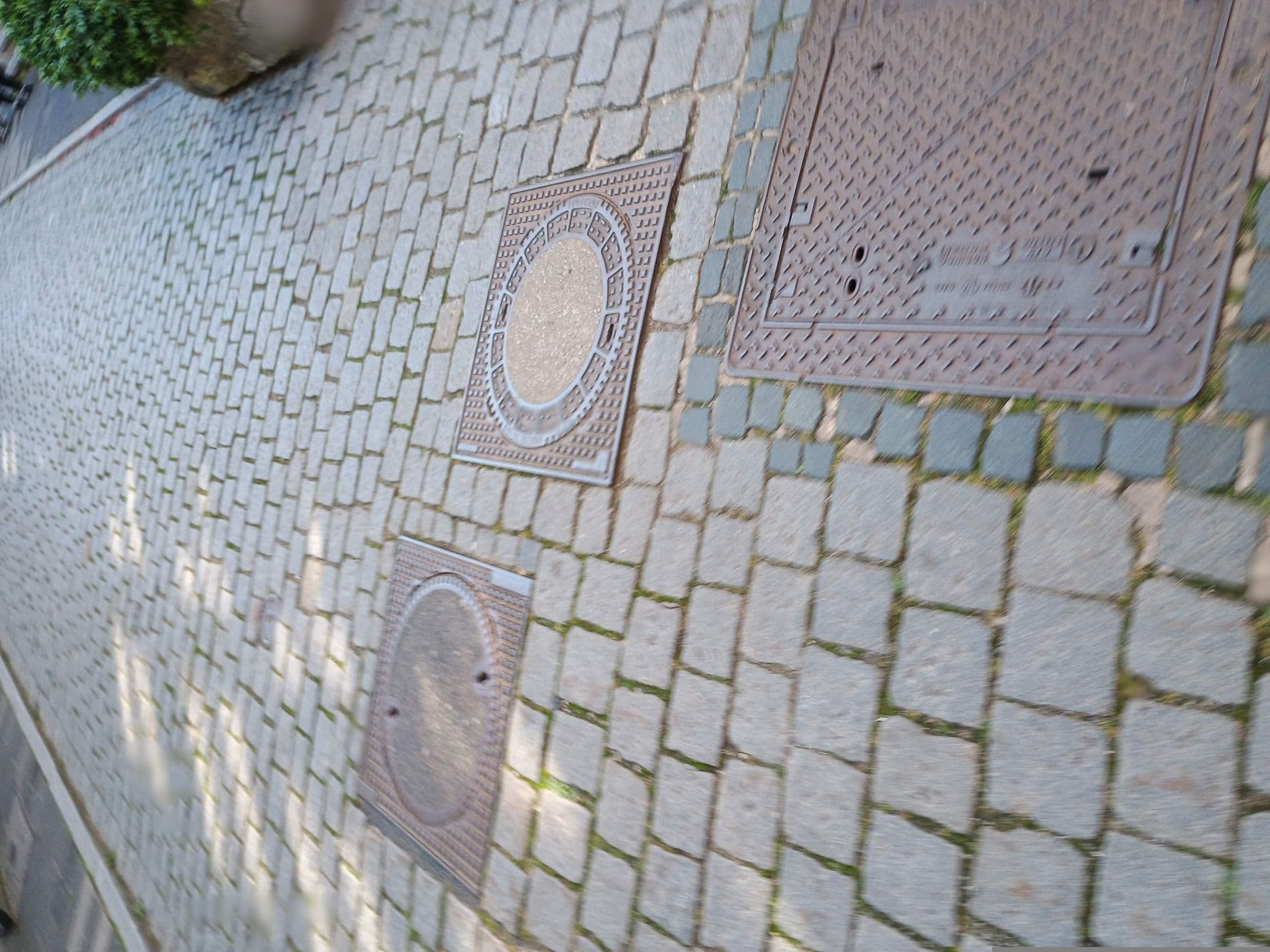 Street view near Bed & Breakfast, Rothenburg ob der Tauber — © jnairx (CC BY-SA · Mapillary)
