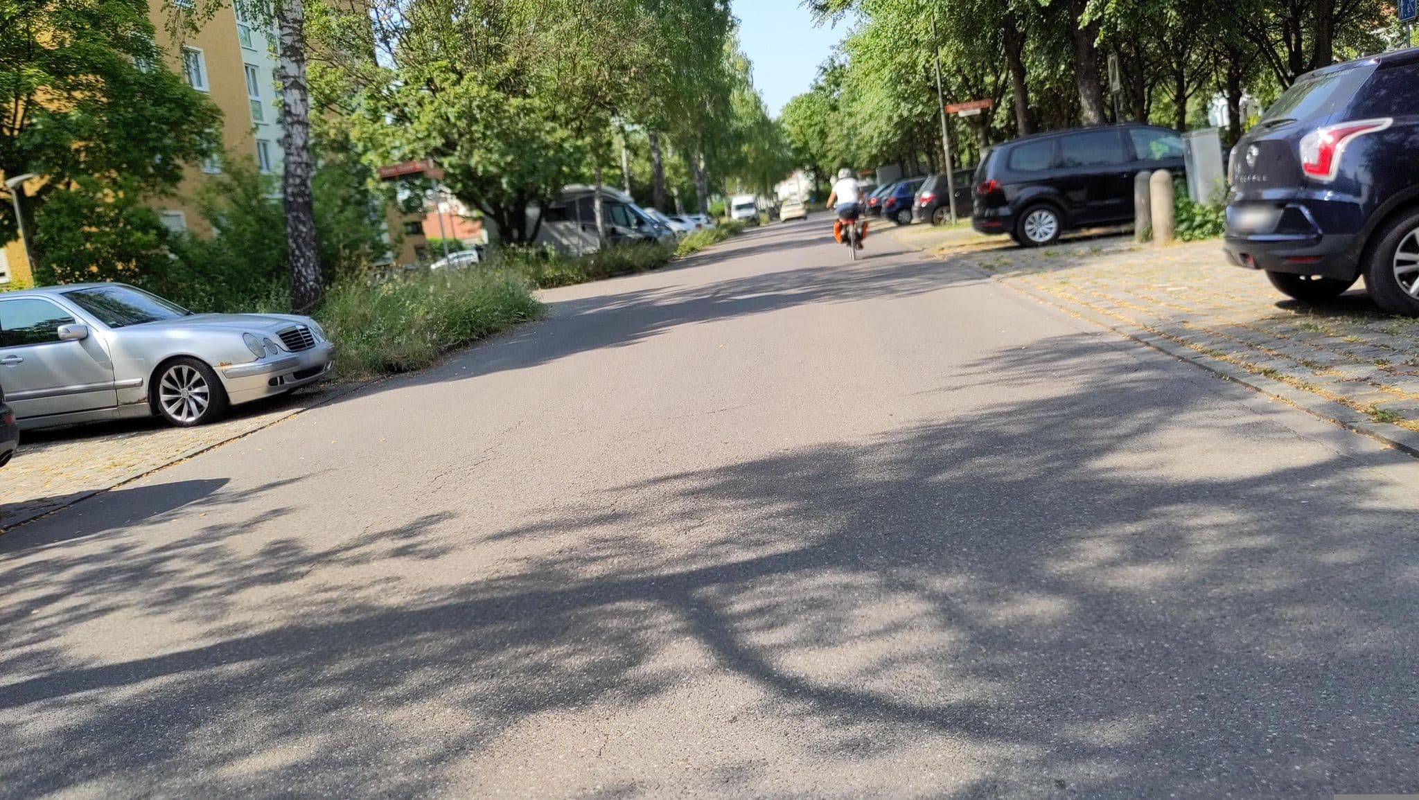 Street view near Hans Berger Rentenversichertenberater, Dachau — © thmunichways (CC BY-SA · Mapillary)