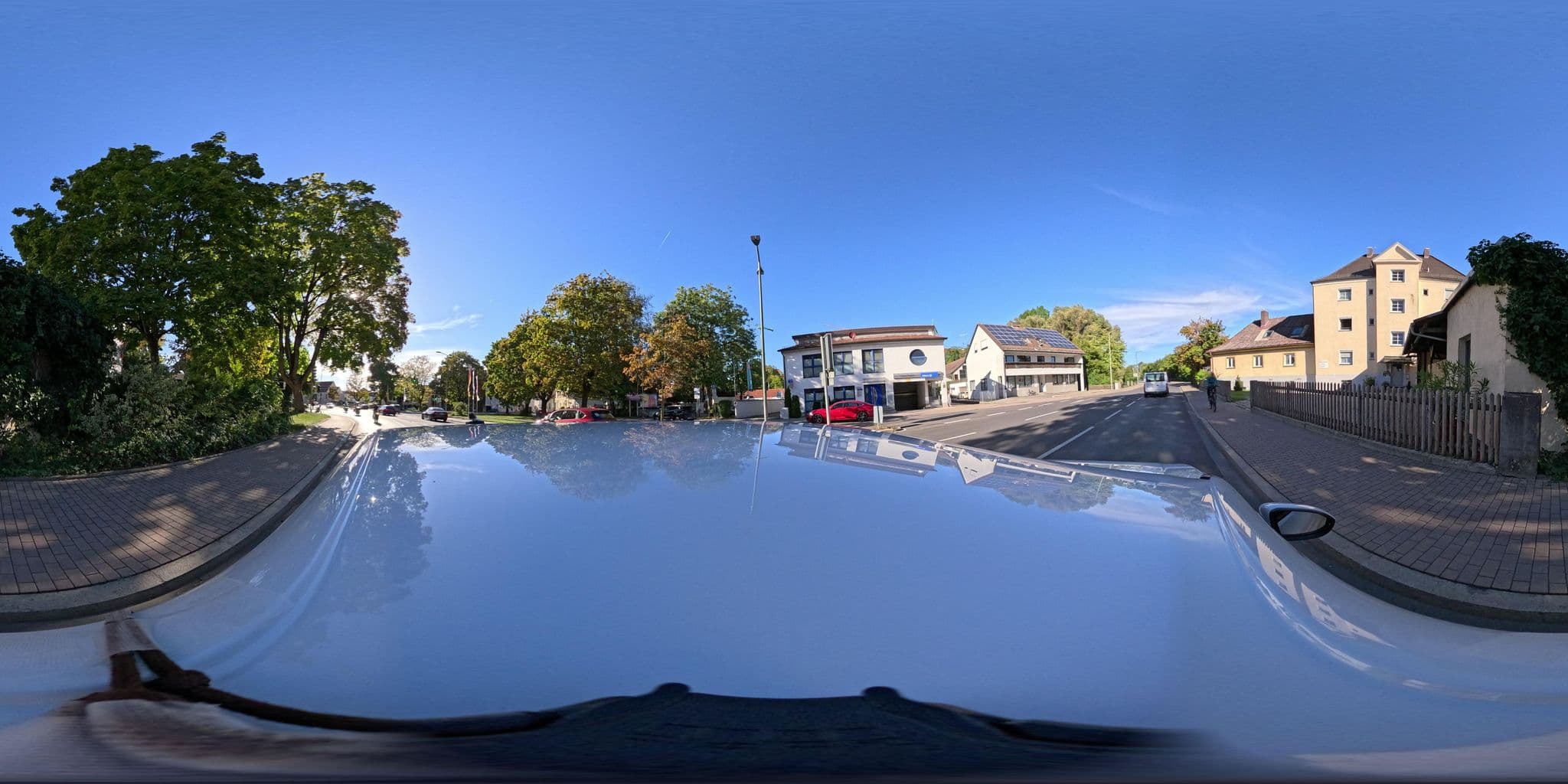 Street view near Boardinghaus Pension Wohnen auf Zeit Hotel, Freising — © DerSton (CC BY-SA · Mapillary)