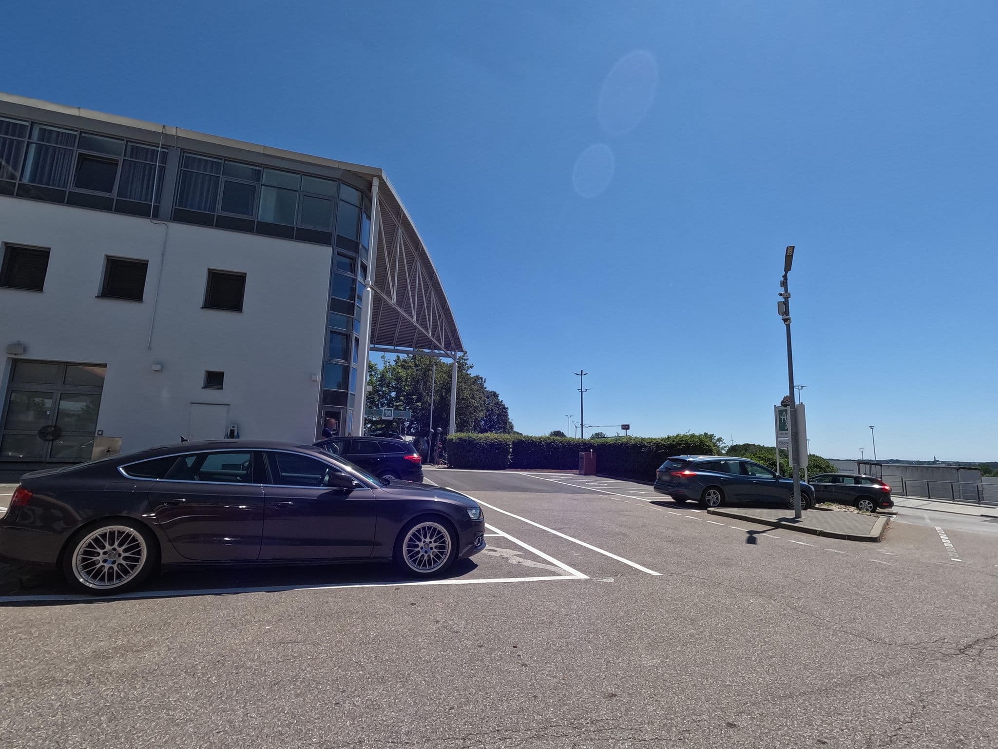 Street view near Hotel Sleepinger Schweitenkirchen, Schweitenkirchen — © natebus (CC BY-SA · Mapillary)