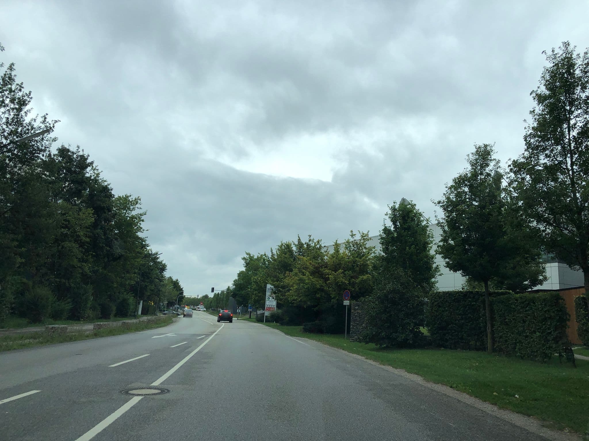 Street view near INFINITY Hotel & Conference Resort Munich, Unterschleißheim — © chuck (CC BY-SA · Mapillary)