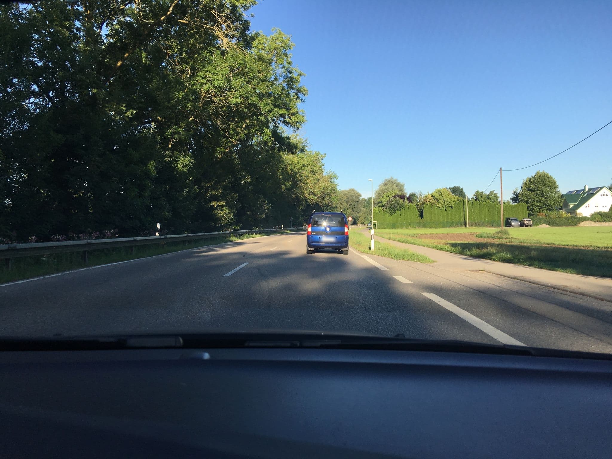 Street view near Jagdschlössel, Eichenried — © ioso (CC BY-SA · Mapillary)