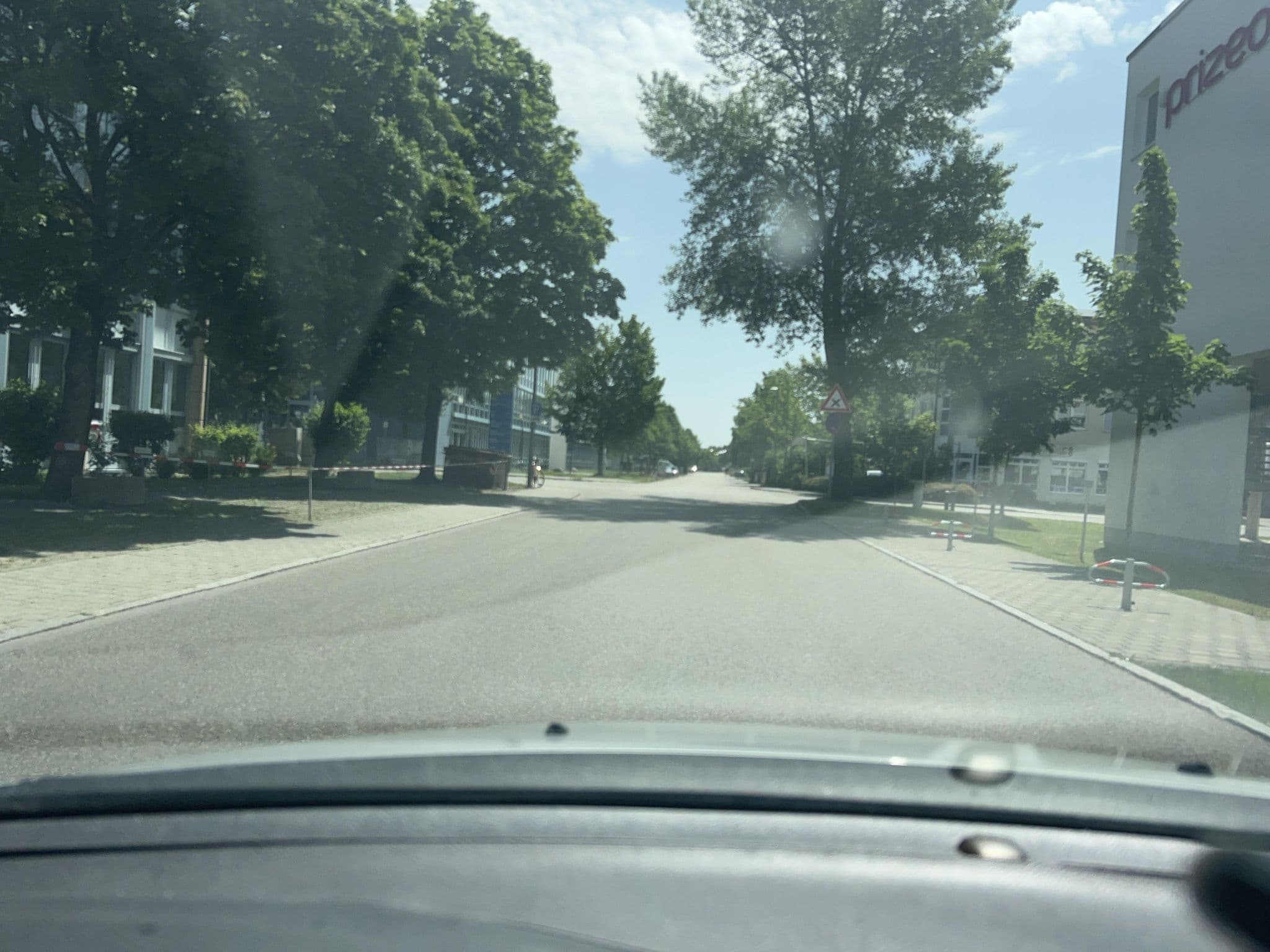 Street view near Prizeotel München-Airport, Hallbergmoos — © chicc0 (CC BY-SA · Mapillary)