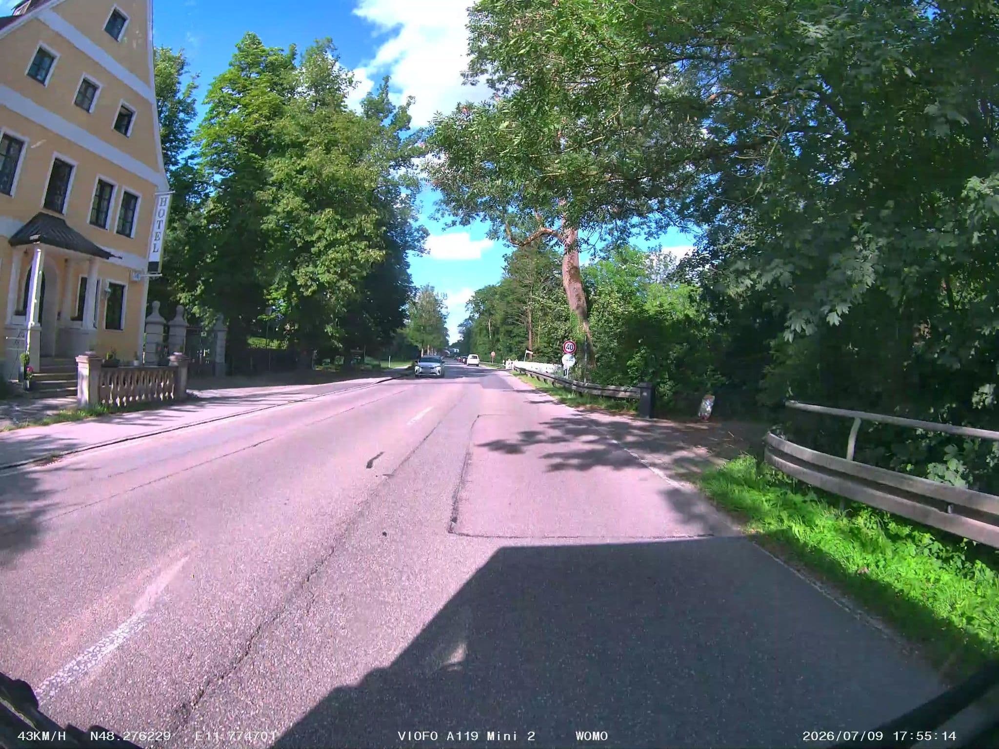 Street view near Jagdschlössl Eichenried, Eichenried — © soulcover (CC BY-SA · Mapillary)
