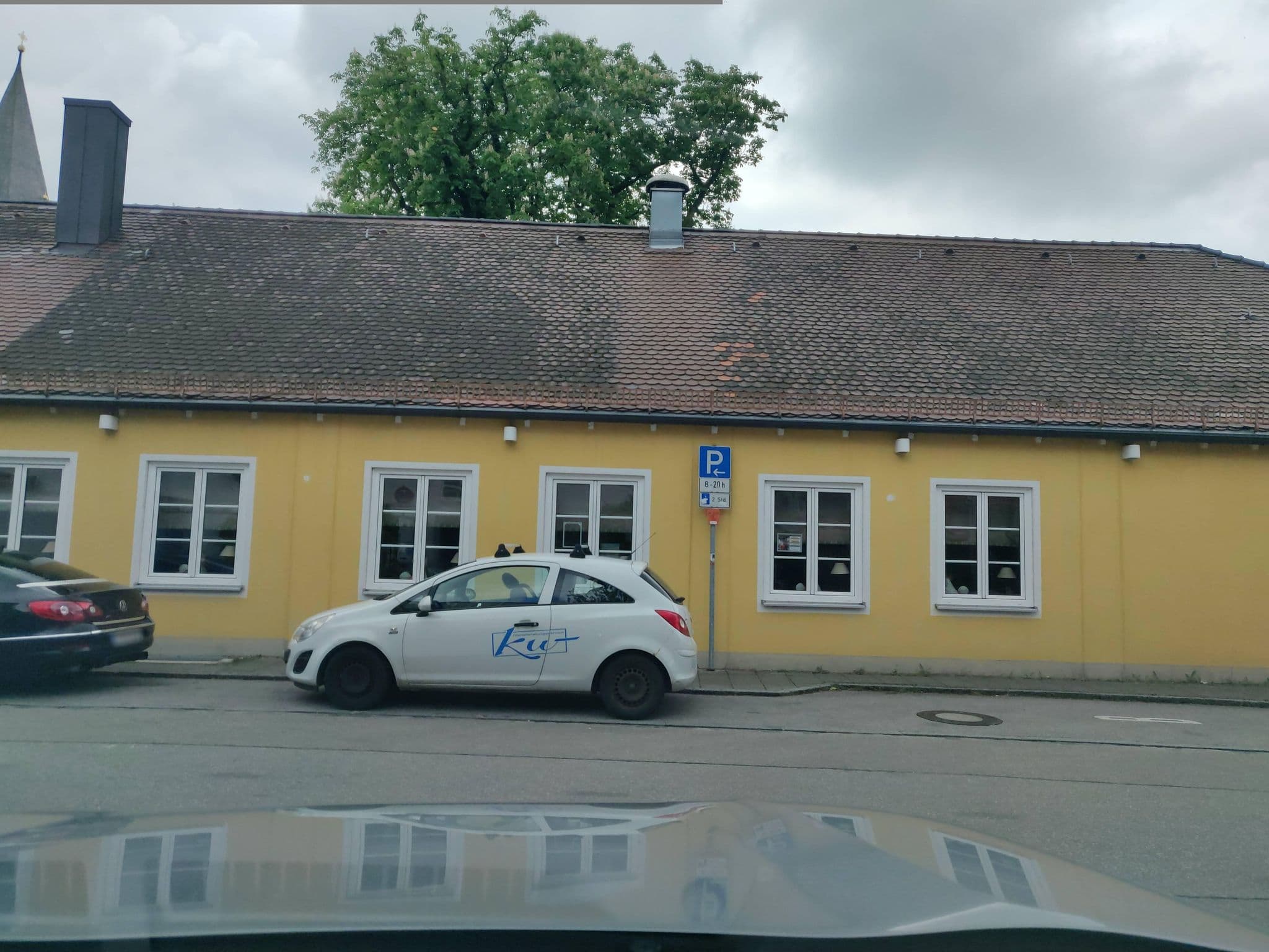 Street view near Gasthof Neuwirt Monika Rieger, Garching — © Yha1 (CC BY-SA · Mapillary)