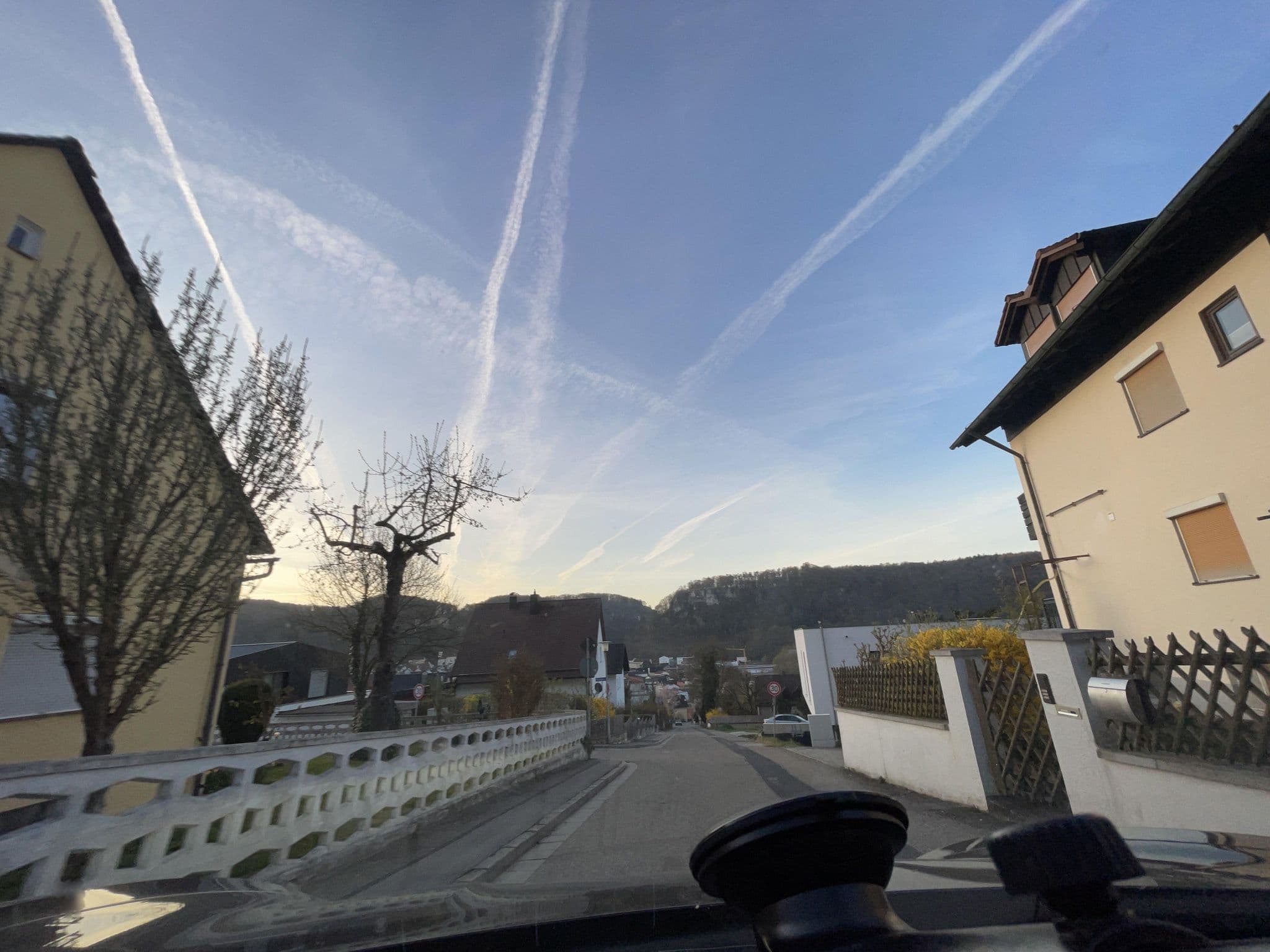 Street view near Pension Johann und L. Kerl, Greding — © pharris0n (CC BY-SA · Mapillary)