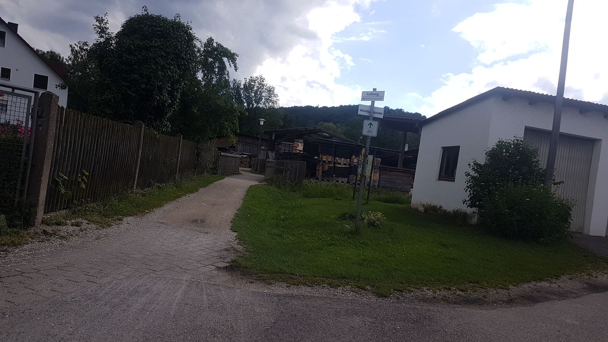 Street view near Ferienhaus am Mühlbach, Greding — © changchun1 (CC BY-SA · Mapillary)