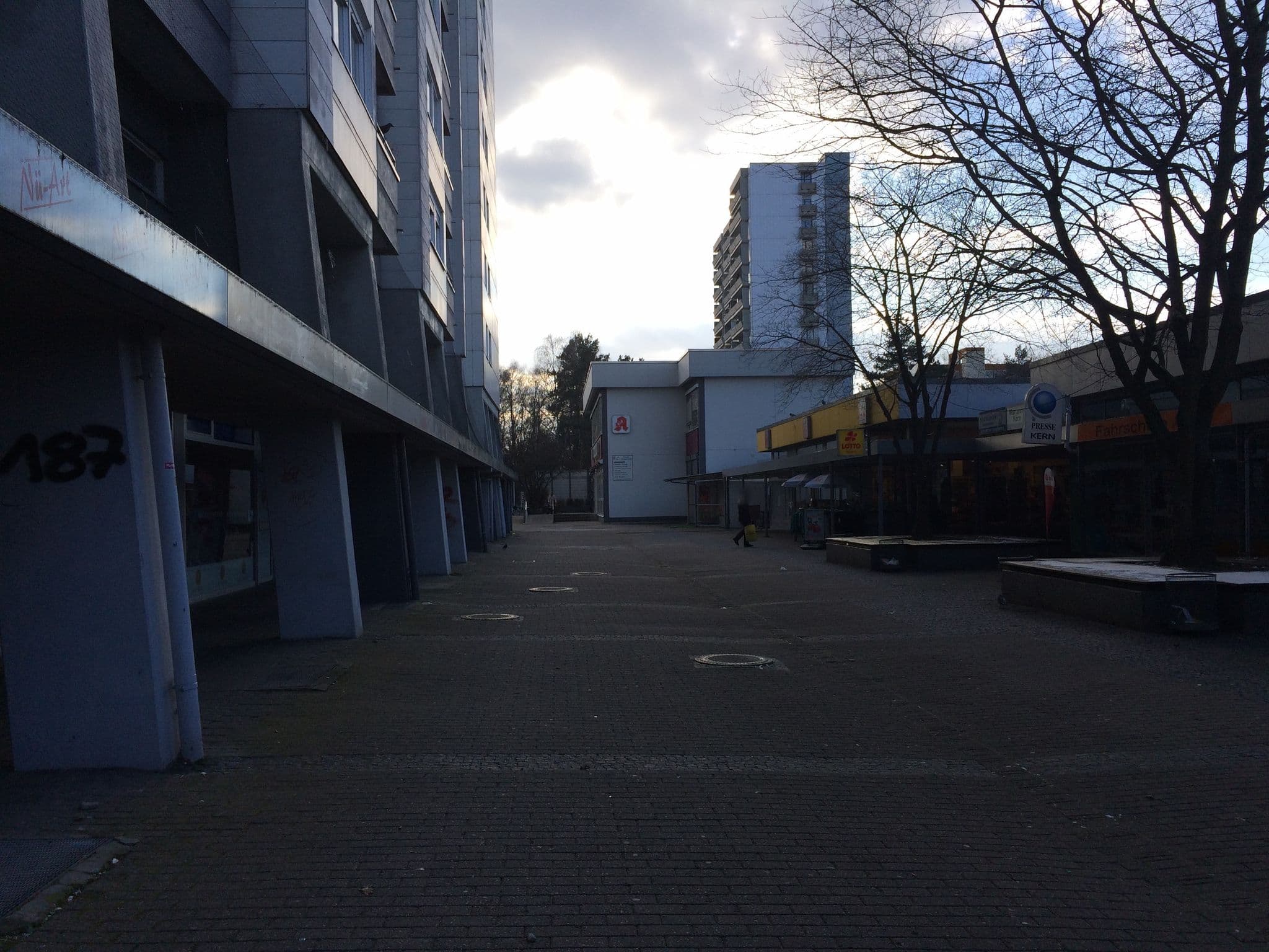 Street view near Apartment Fairview, Nuremberg — © vadi (CC BY-SA · Mapillary)