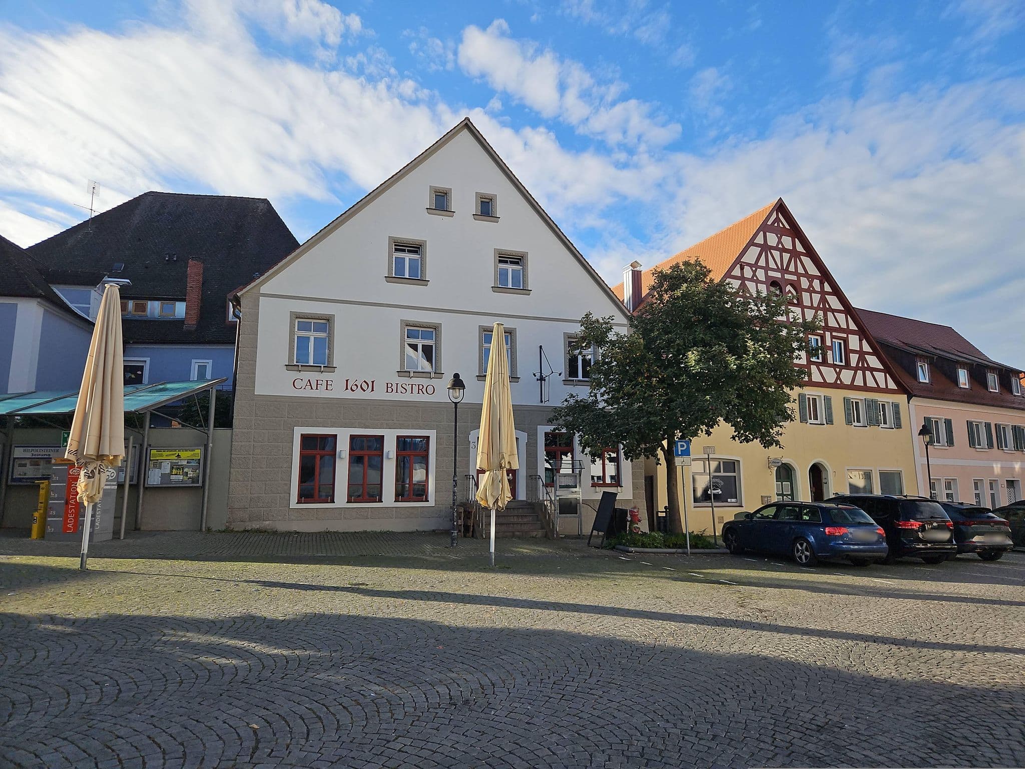 Street view near Hotel Post, Hilpoltstein — © bigbug21 (CC BY-SA · Mapillary)