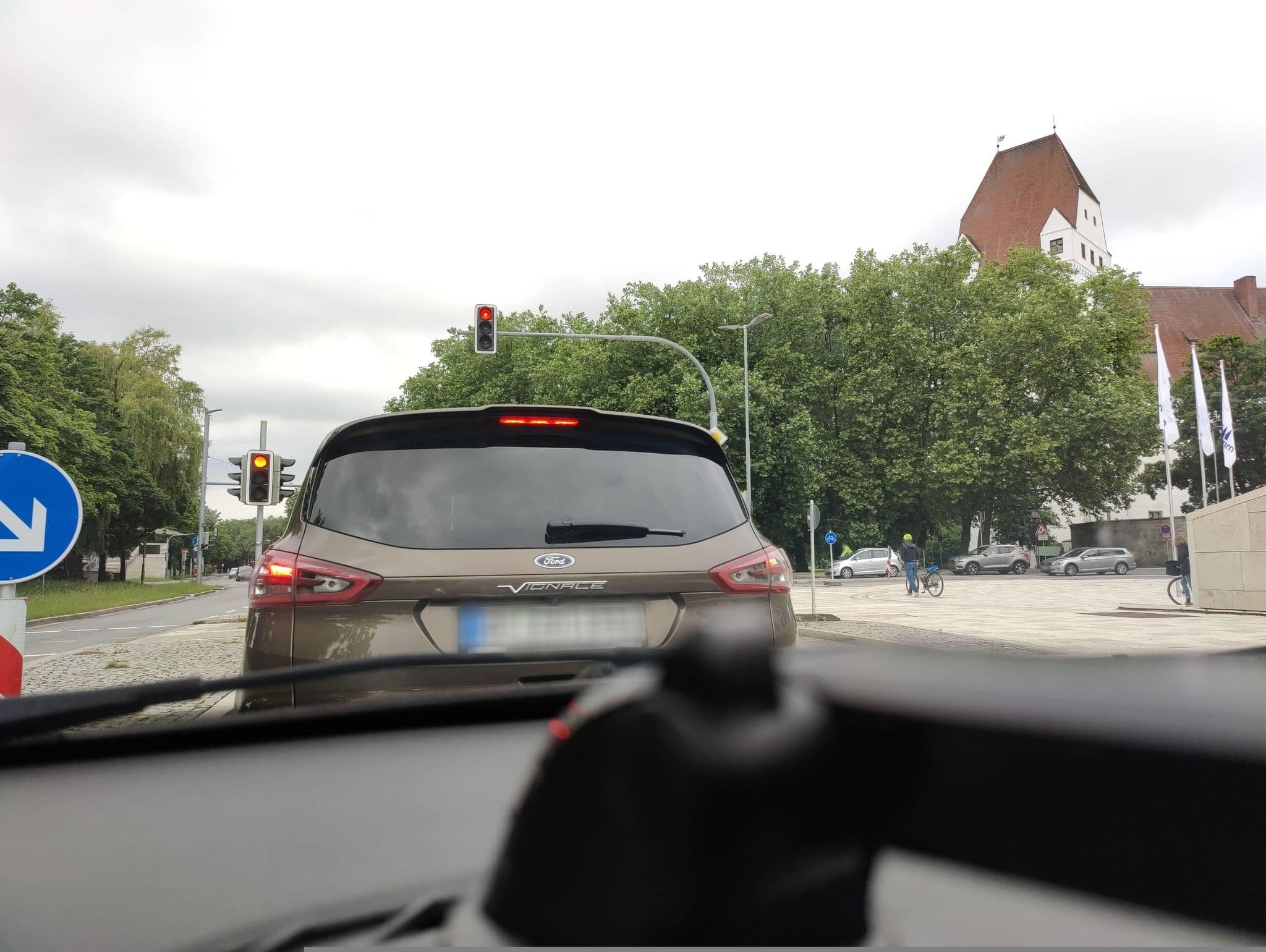 Street view near Maritim Hotel, Ingolstadt — © poxonline (CC BY-SA · Mapillary)