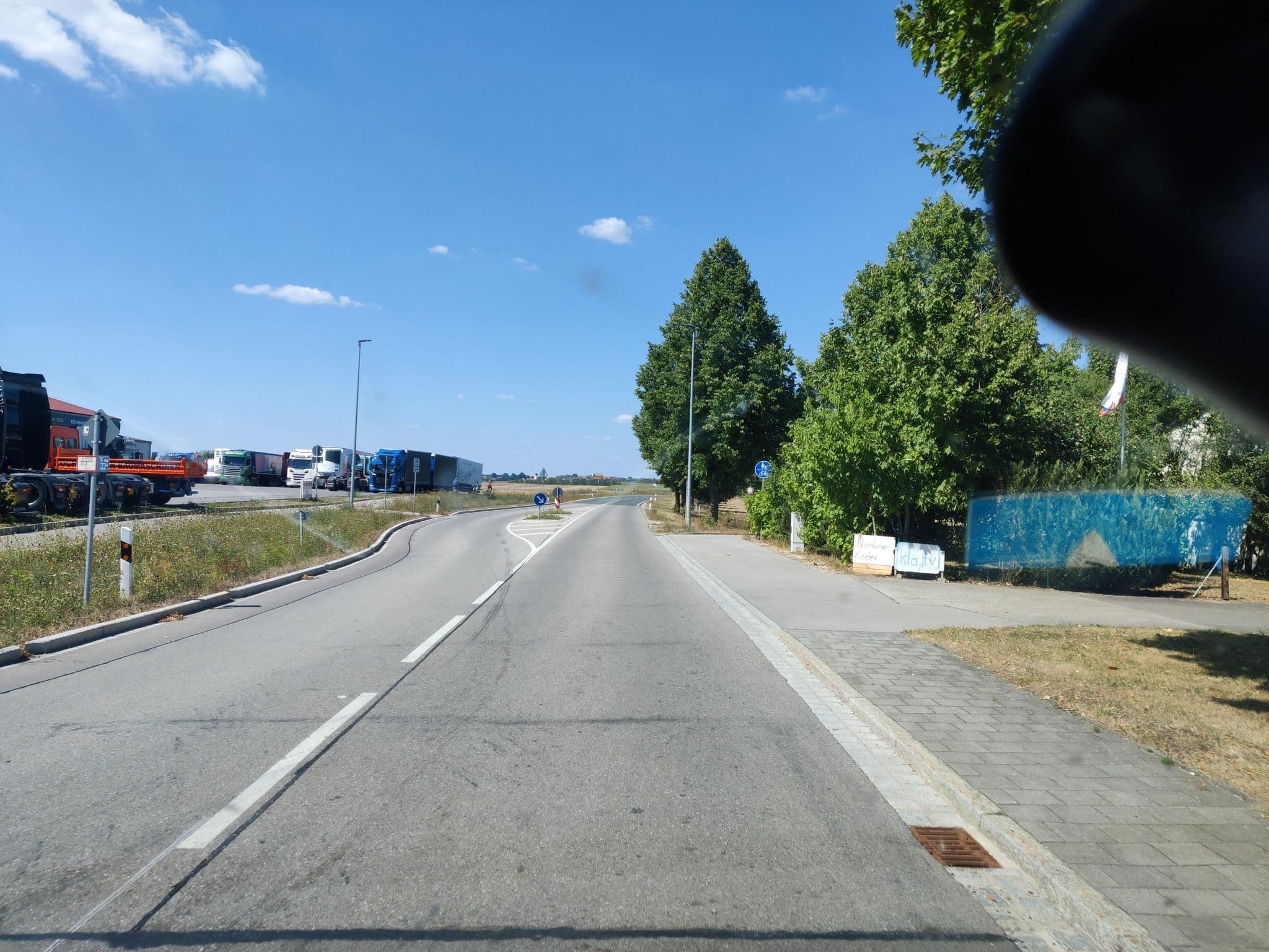 Street view near Bed & Breakfast, Hilpoltstein — © kopra (CC BY-SA · Mapillary)