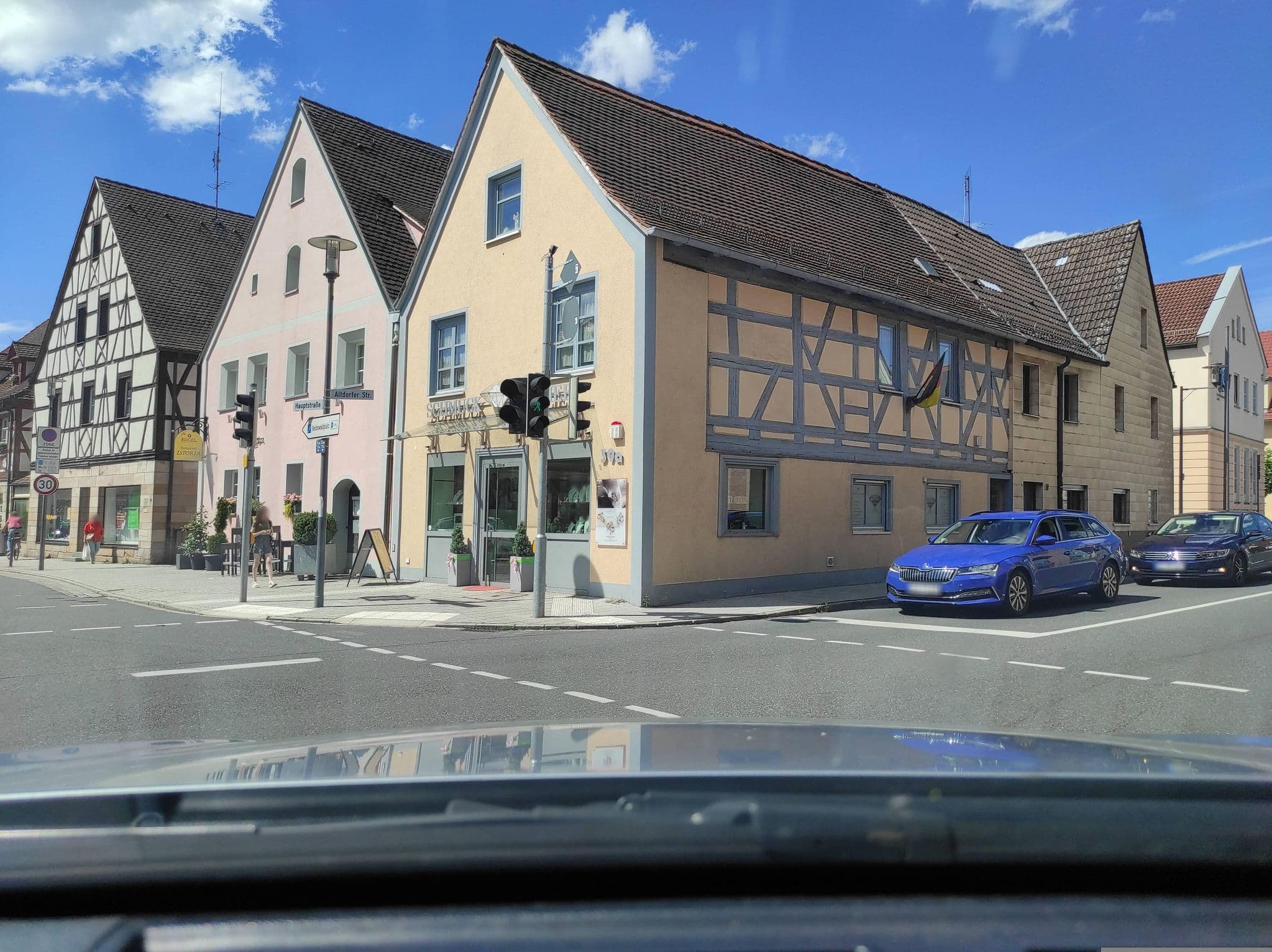 Street view near Hotel Bernet Birgit Lisson, Feucht — © HAmapi (CC BY-SA · Mapillary)