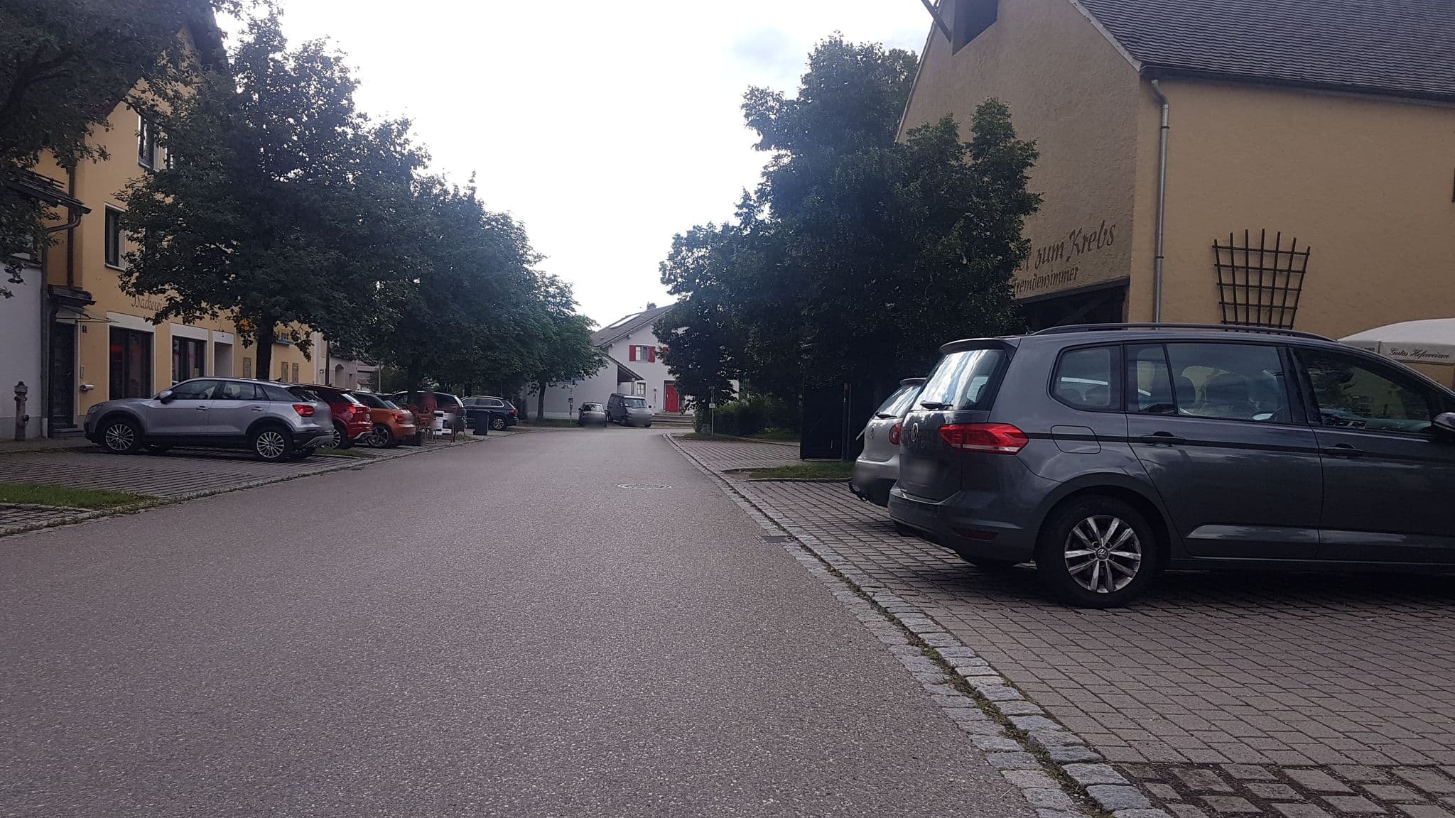 Street view near Gasthof zum Krebs, Greding — © changchun1 (CC BY-SA · Mapillary)