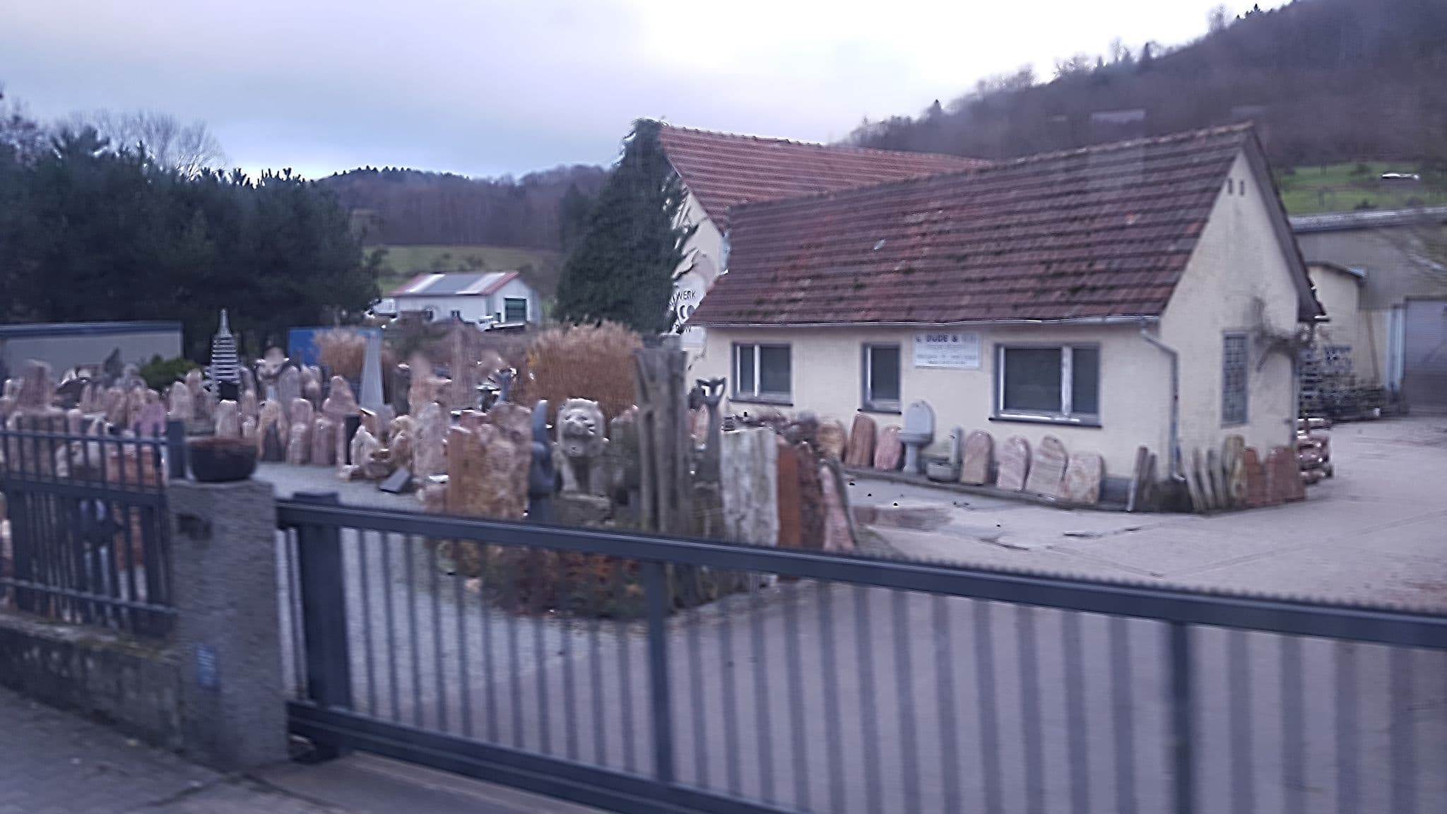 Street view near Ferienwohnung beim Steinmetzmeister im Quarzwerk, Bensheim — © jurgenweighardt (CC BY-SA · Mapillary)