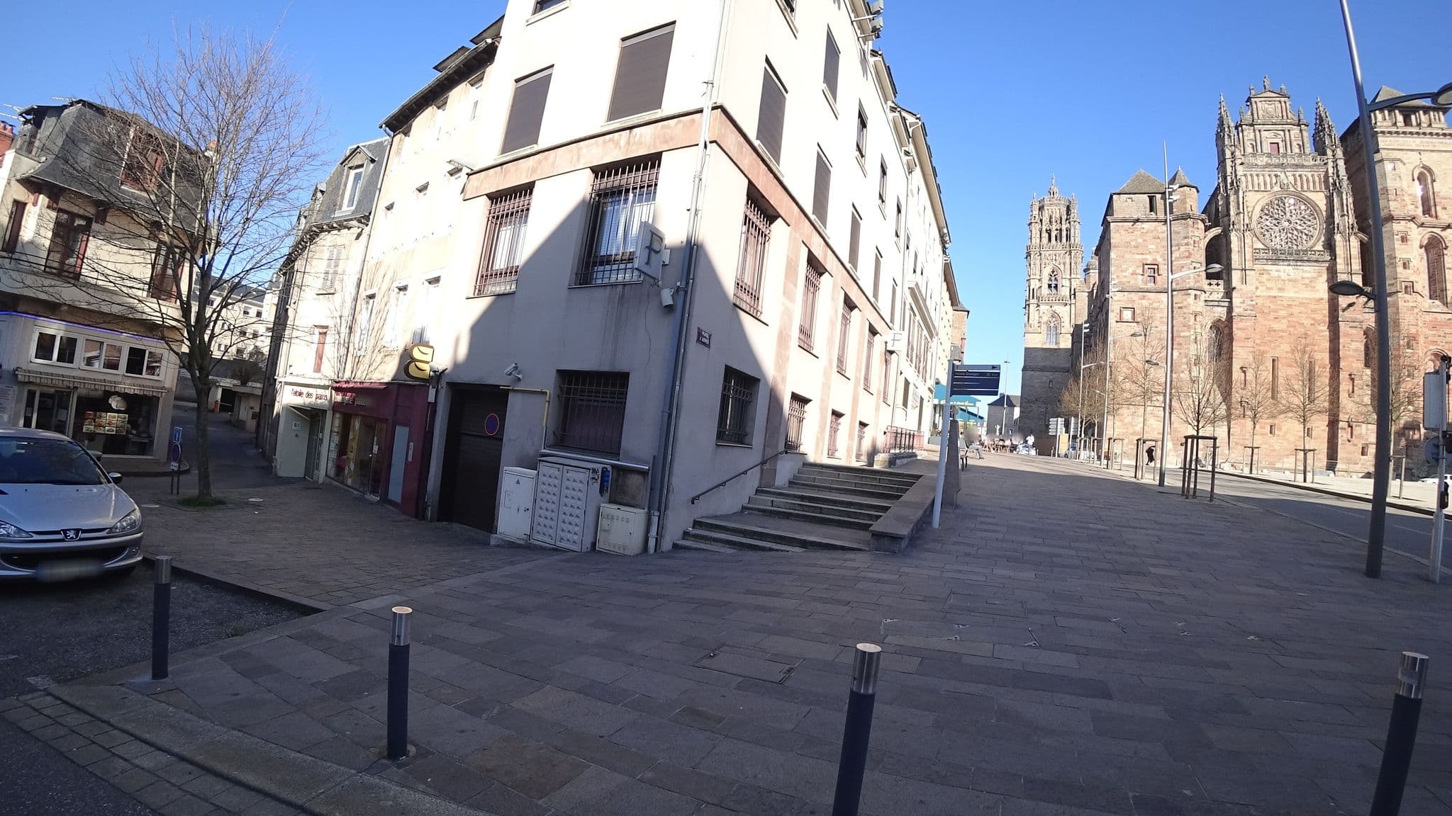 Street view near Hôtel du Midi, Rodez — © yod4z (CC BY-SA · Mapillary)
