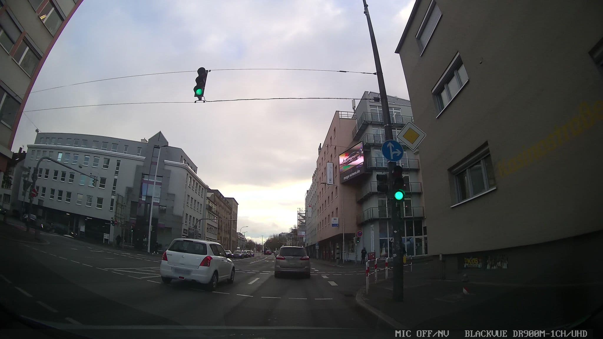 Street view near T H E Darmstadt, Darmstadt — © chuck (CC BY-SA · Mapillary)