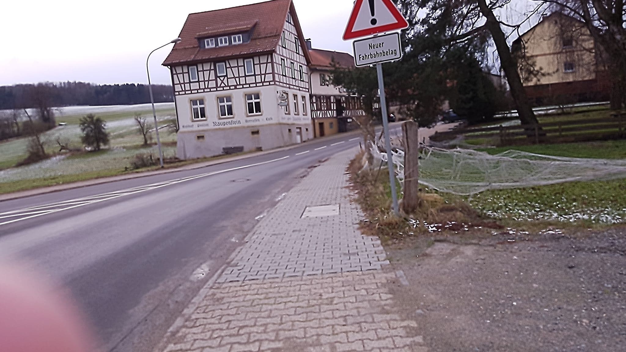 Street view near Zum Raupenstein, Lindenfels — © jurgenweighardt (CC BY-SA · Mapillary)