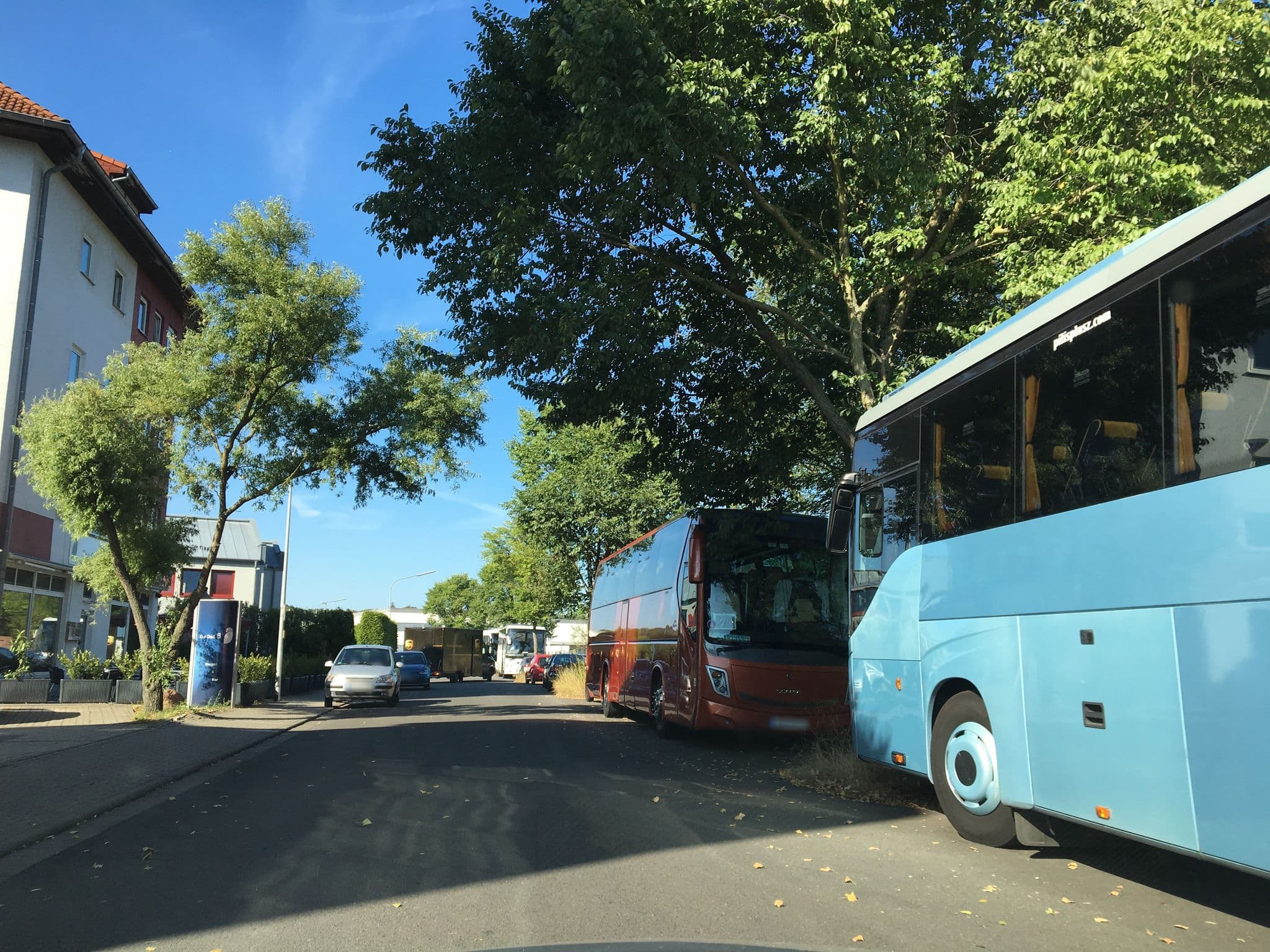 Street view near carathotel Frankfurt Airport, Mörfelden-Walldorf — © chuck (CC BY-SA · Mapillary)
