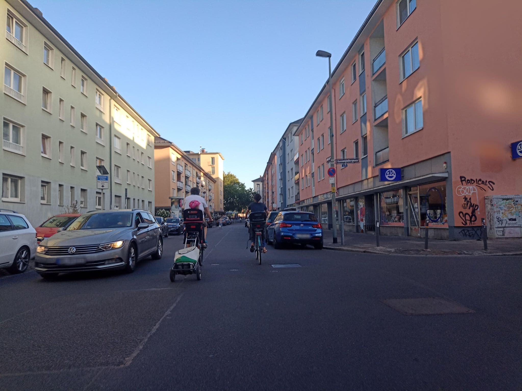 Street view near Hotel am Dom, Frankfurt am Main — © sungedoul (CC BY-SA · Mapillary)