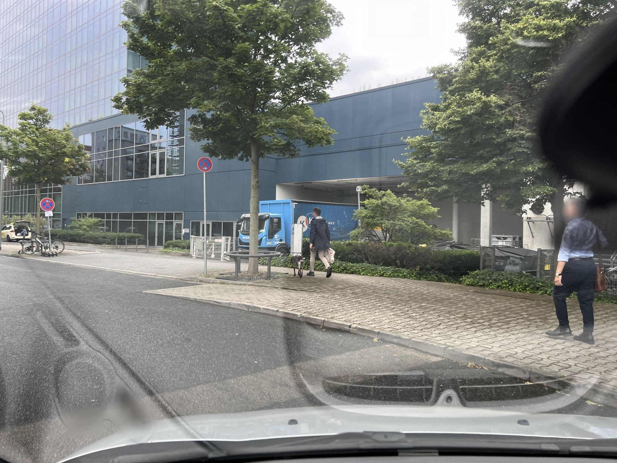 Street view near Room 521, Gallus — © robffm (CC BY-SA · Mapillary)