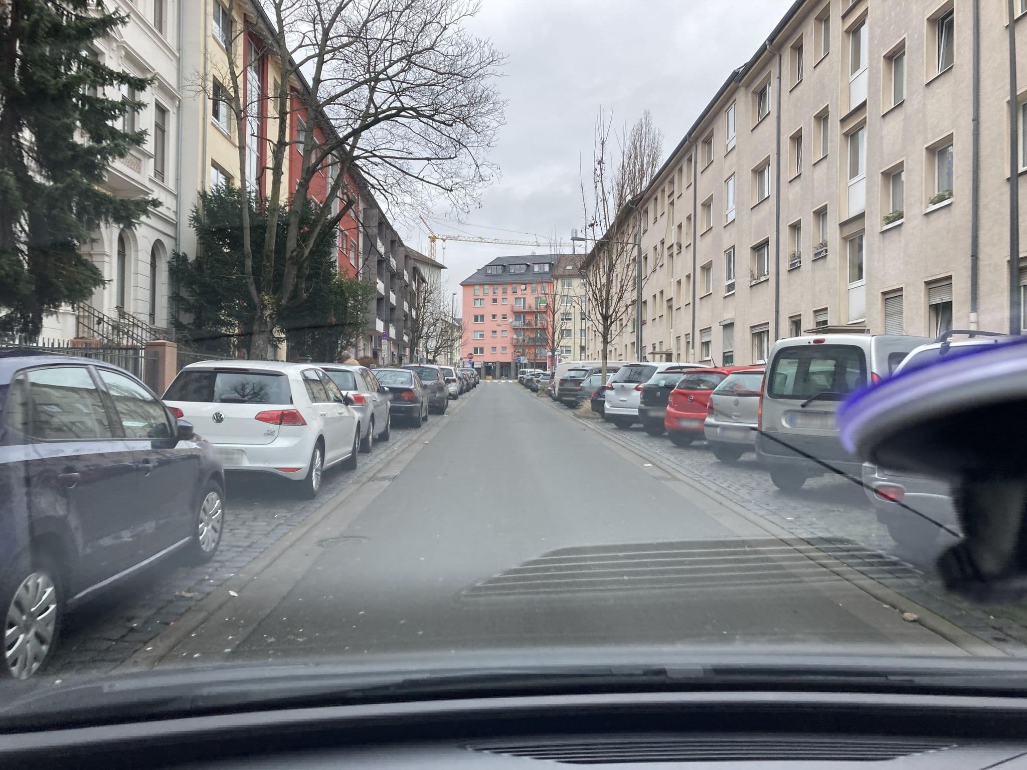Street view near Lindenberg Hospitality GmbH, Frankfurt am Main — © robffm (CC BY-SA · Mapillary)