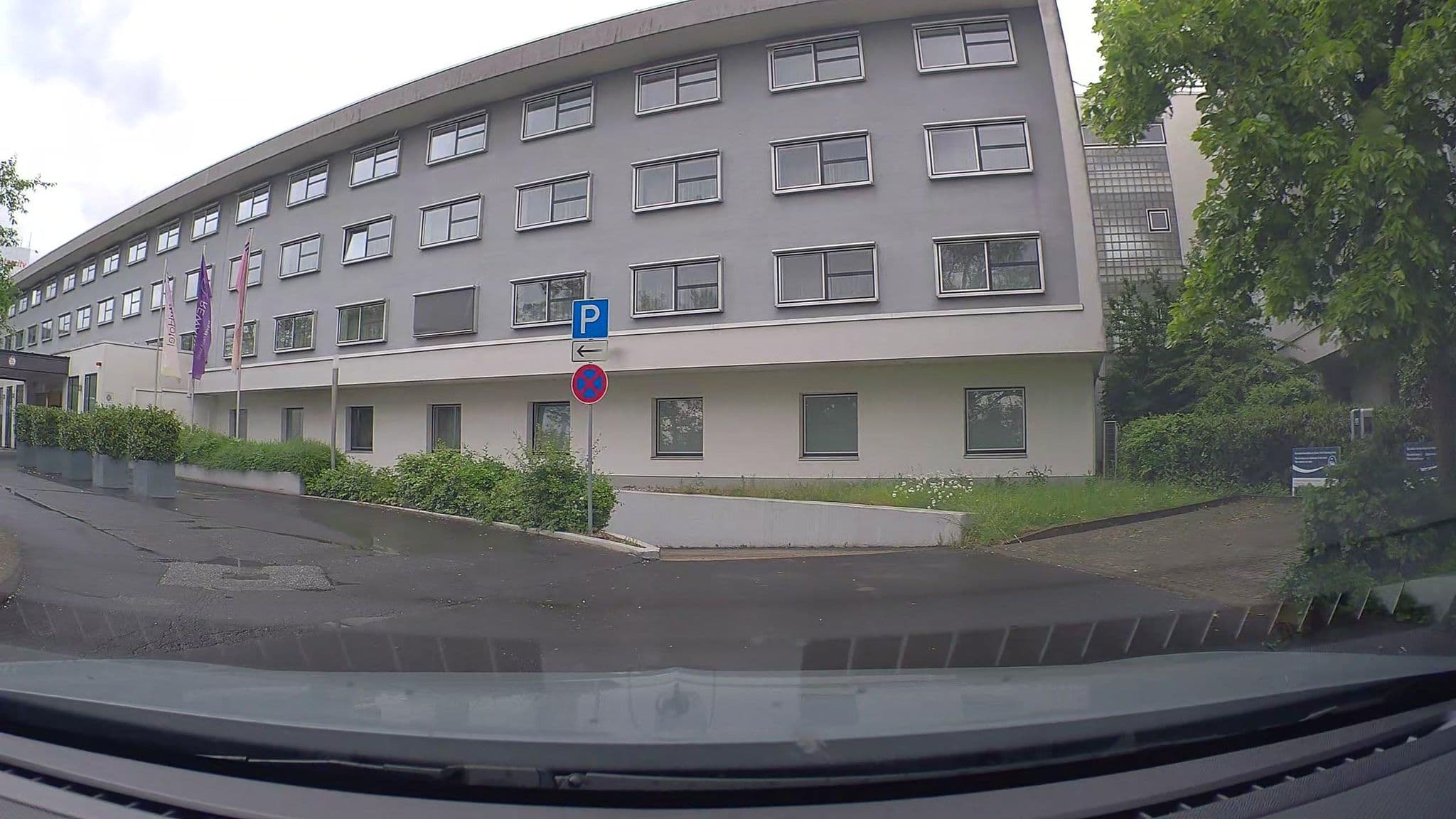 Street view near Zimmer 1053, Zeppelinheim — © poxonline (CC BY-SA · Mapillary)
