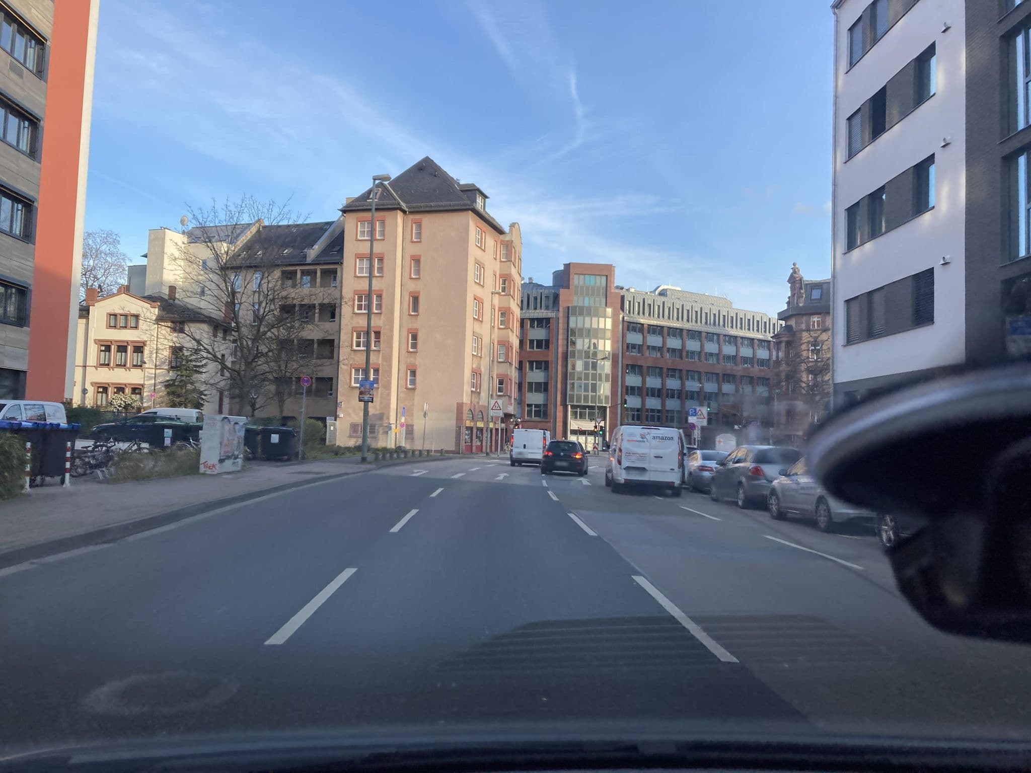 Street view near LiV'iN Residence by Fleming's Frankfurt-Seilerstraße, Frankfurt am Main — © robffm (CC BY-SA · Mapillary)