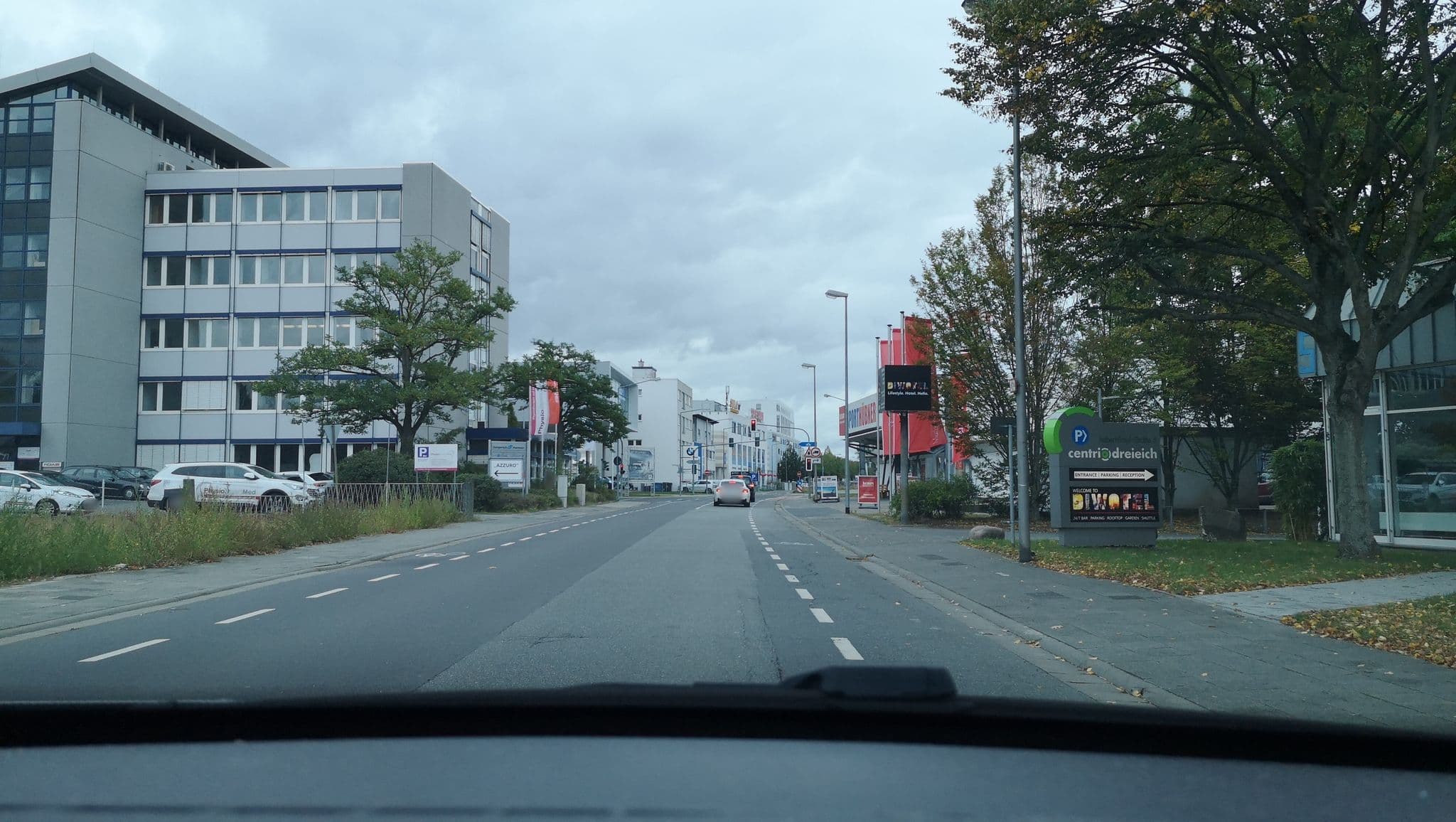 Street view near Diwhotel, Dreieich — © fabiush (CC BY-SA · Mapillary)