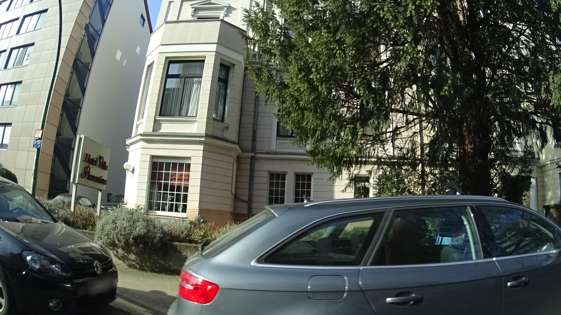 Street view near Hotel Florentina, Frankfurt am Main — © ramap (CC BY-SA · Mapillary)