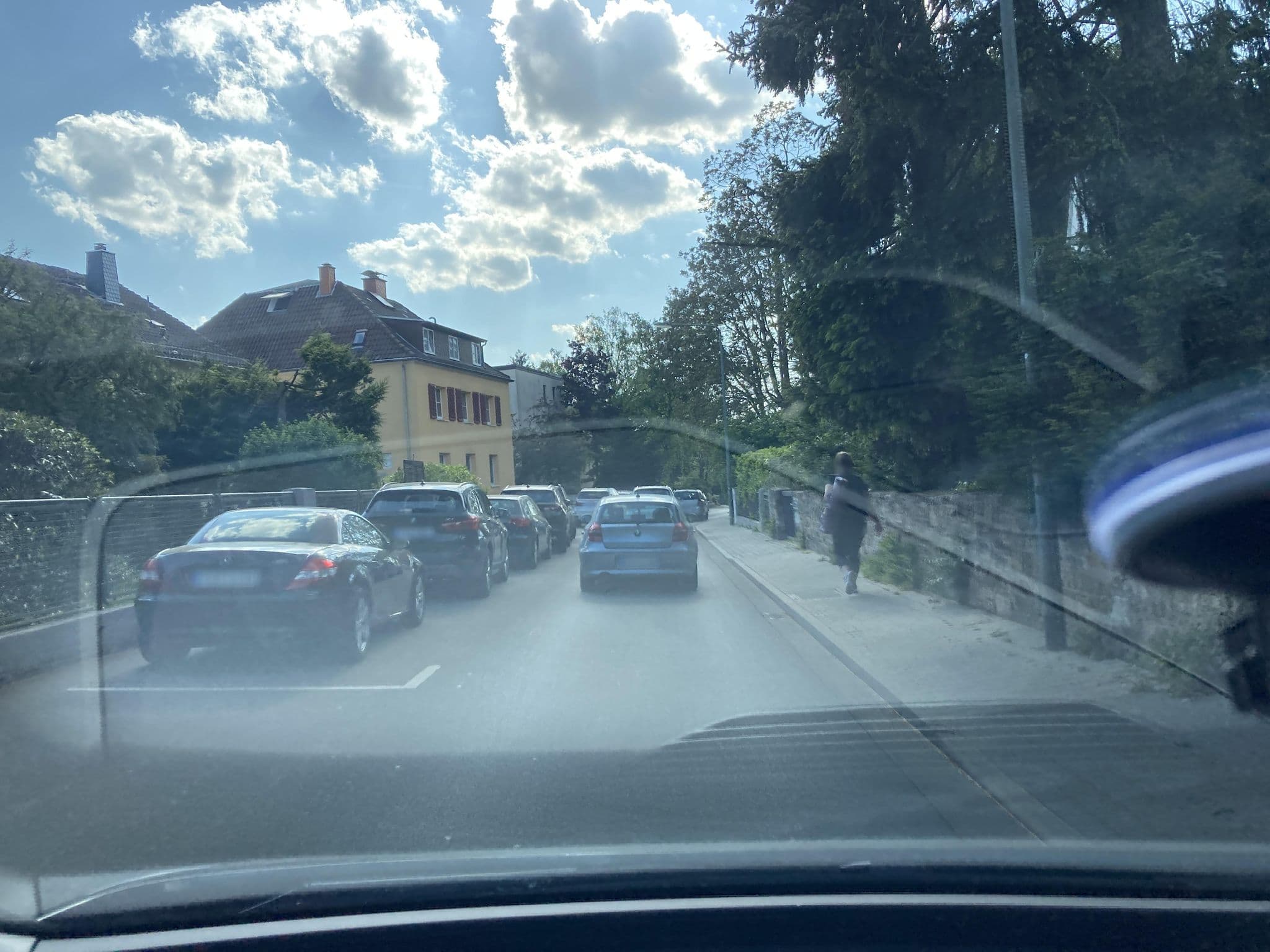 Street view near Holiday Inn Crowne Plaza, Frankfurt am Main — © robffm (CC BY-SA · Mapillary)