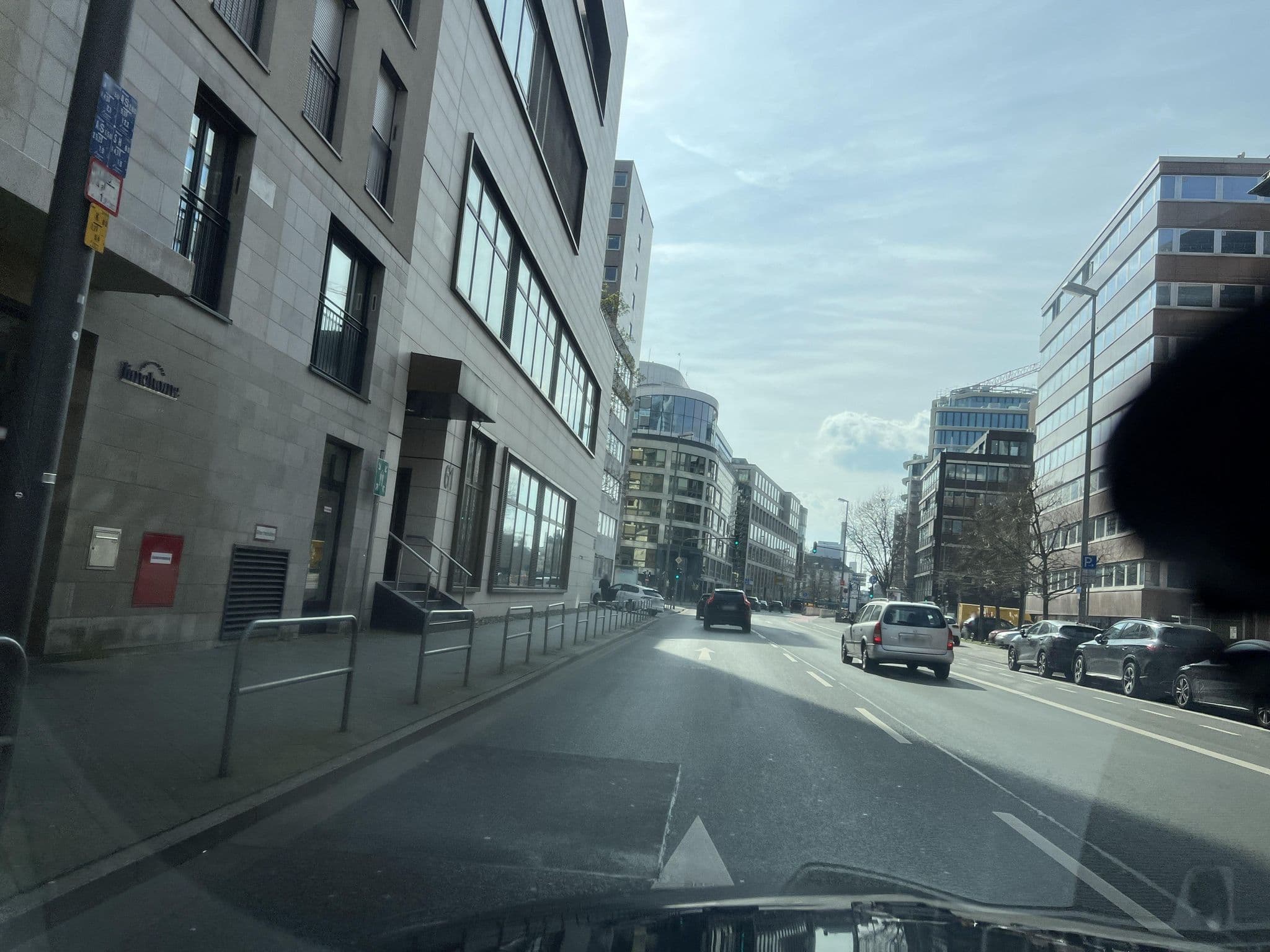 Street view near Limehome, Frankfurt am Main — © robffm (CC BY-SA · Mapillary)