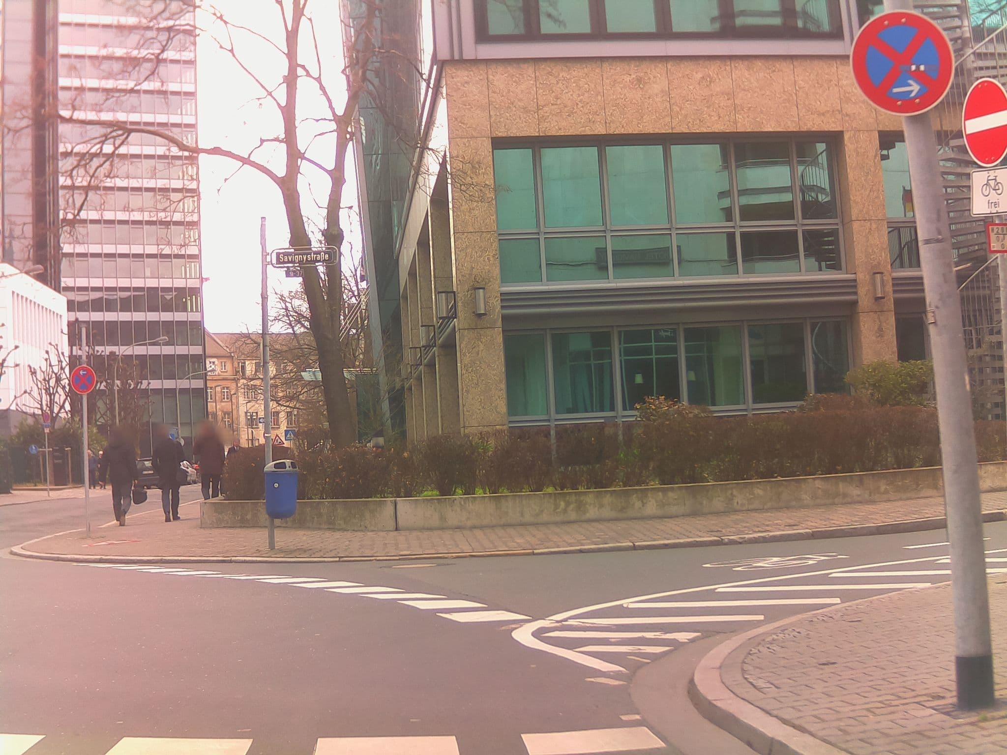 Street view near Savigny Hotel Frankfurt City, Frankfurt am Main — © ramap (CC BY-SA · Mapillary)
