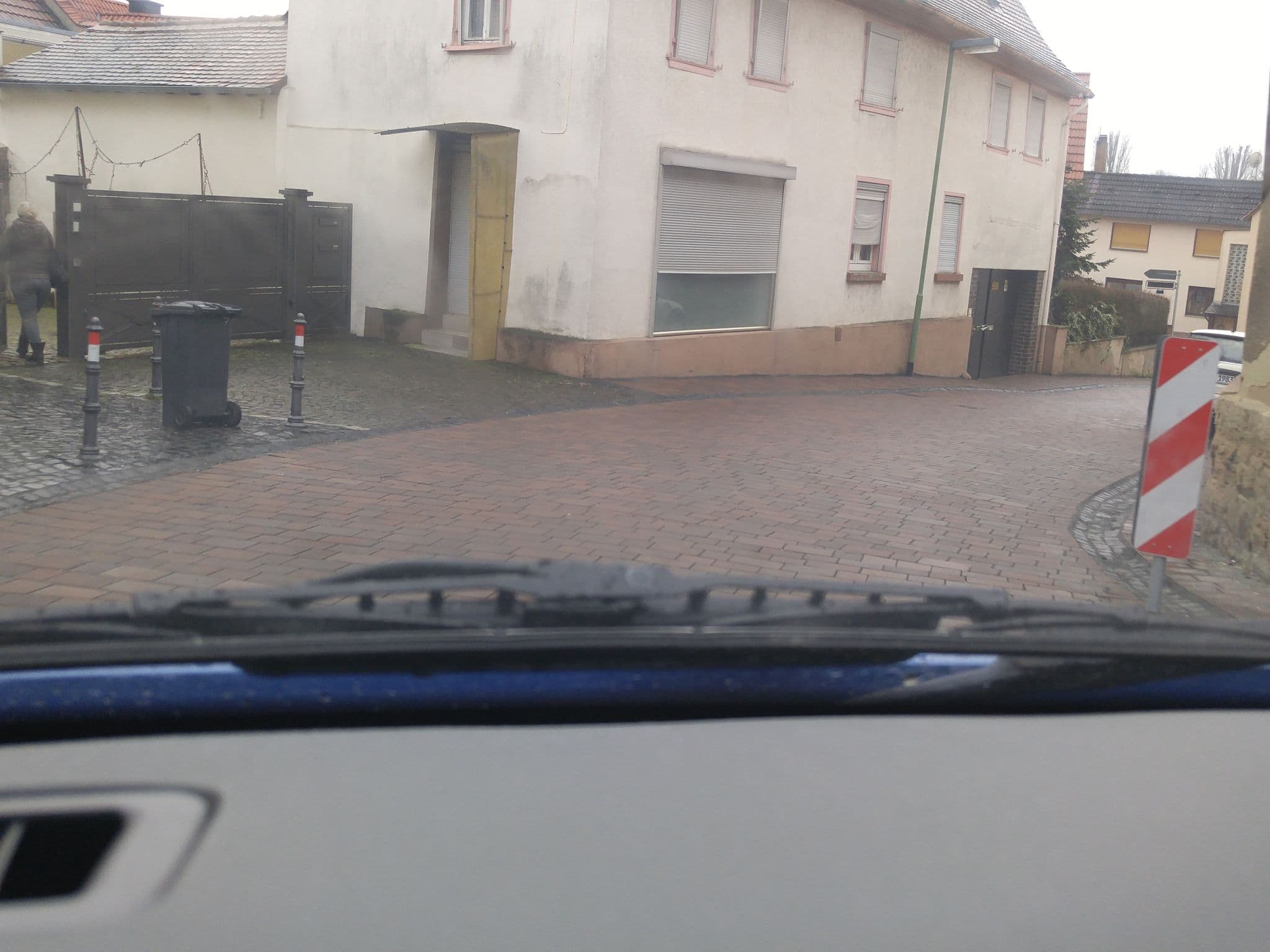Street view near Hotel Katharinenhof Garni, Friedrichsdorf — © scg1176 (CC BY-SA · Mapillary)