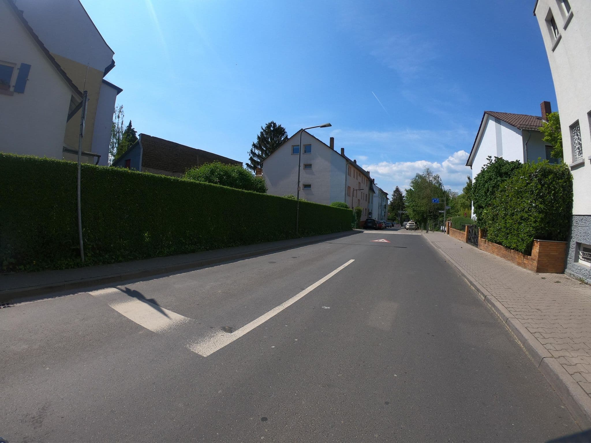 Street view near Park Gaststätte, Frankfurt am Main — © tmka (CC BY-SA · Mapillary)