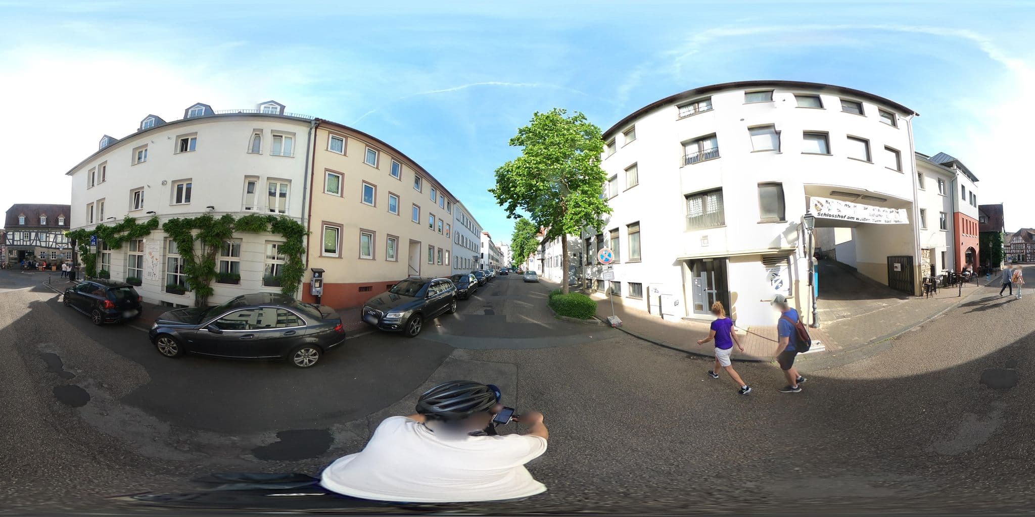 Street view near Die Kueche, Bad Homburg vor der Höhe — © Planungsgesellschaft_RV-K (CC BY-SA · Mapillary)