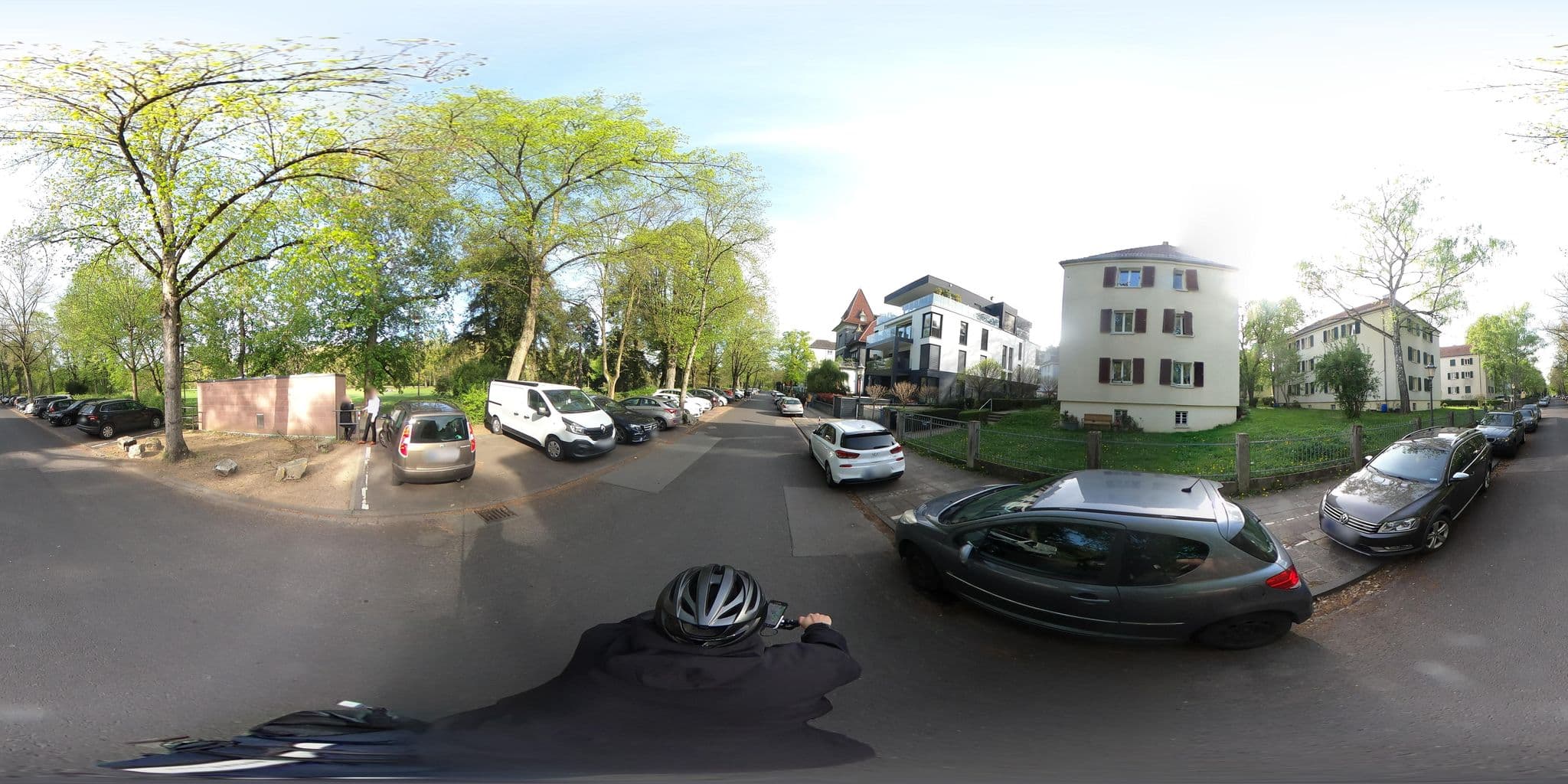 Street view near Fischer Haus am Park, Bad Homburg vor der Höhe — © Planungsgesellschaft_RV-K (CC BY-SA · Mapillary)