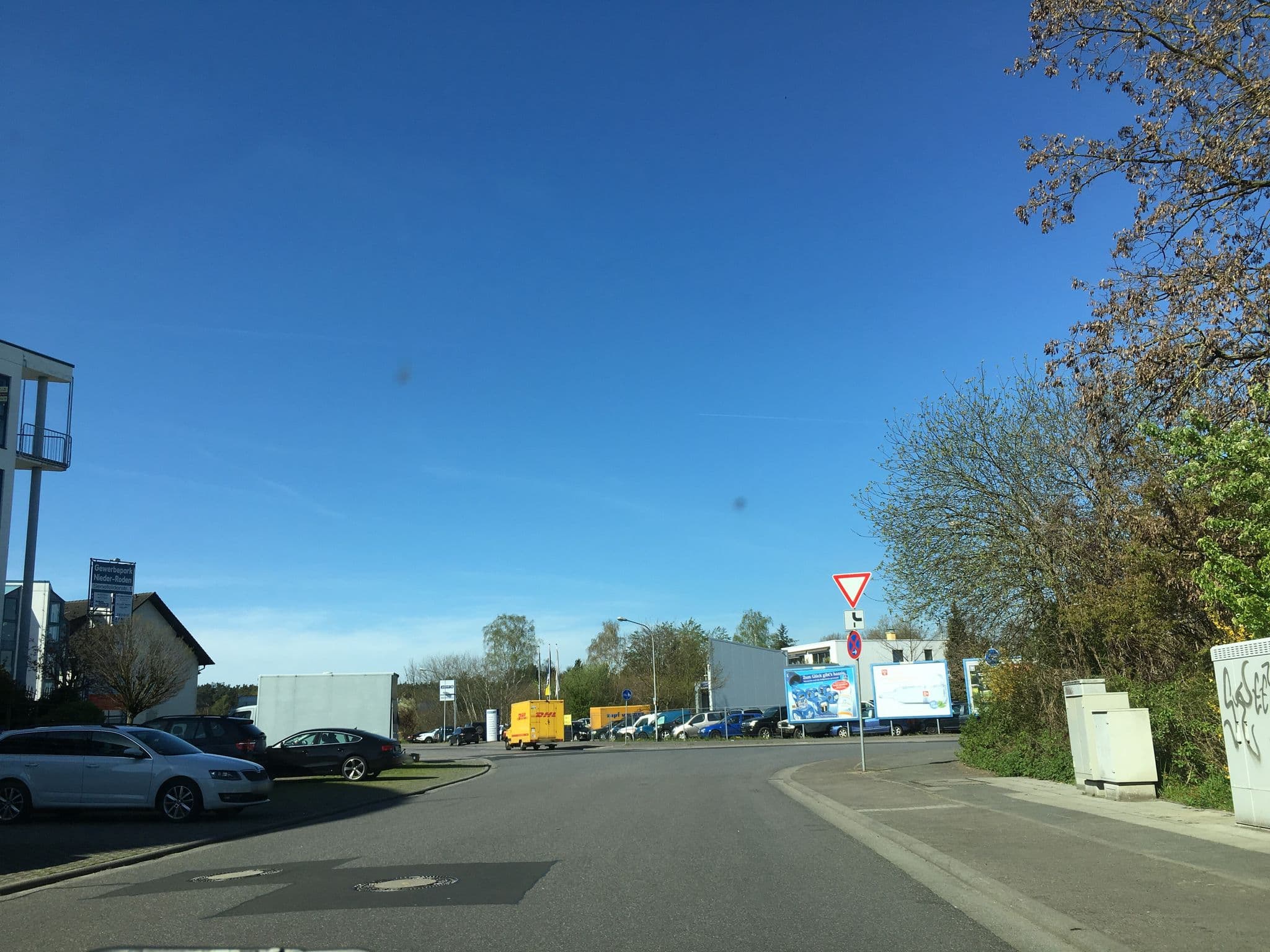 Street view near Monteur und Messewohnung, Eppertshausen — © foxman (CC BY-SA · Mapillary)